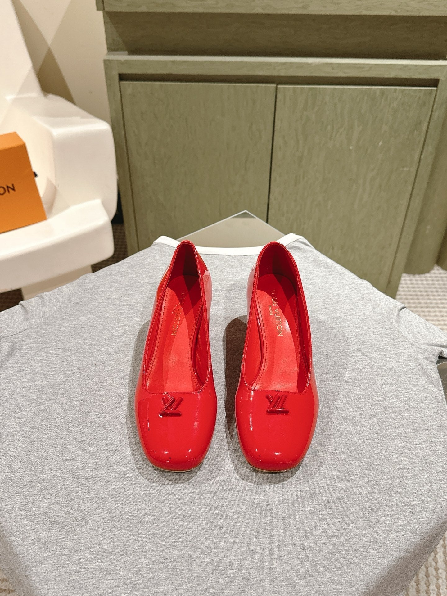SWING HIGH PUMP 55 MM IN CRIMSON RED PATENT CALFSKIN - 35