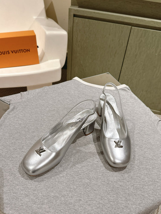 SWING SLINGBACK PUMP 55 MM IN SILVER CALFSKIN - 35
