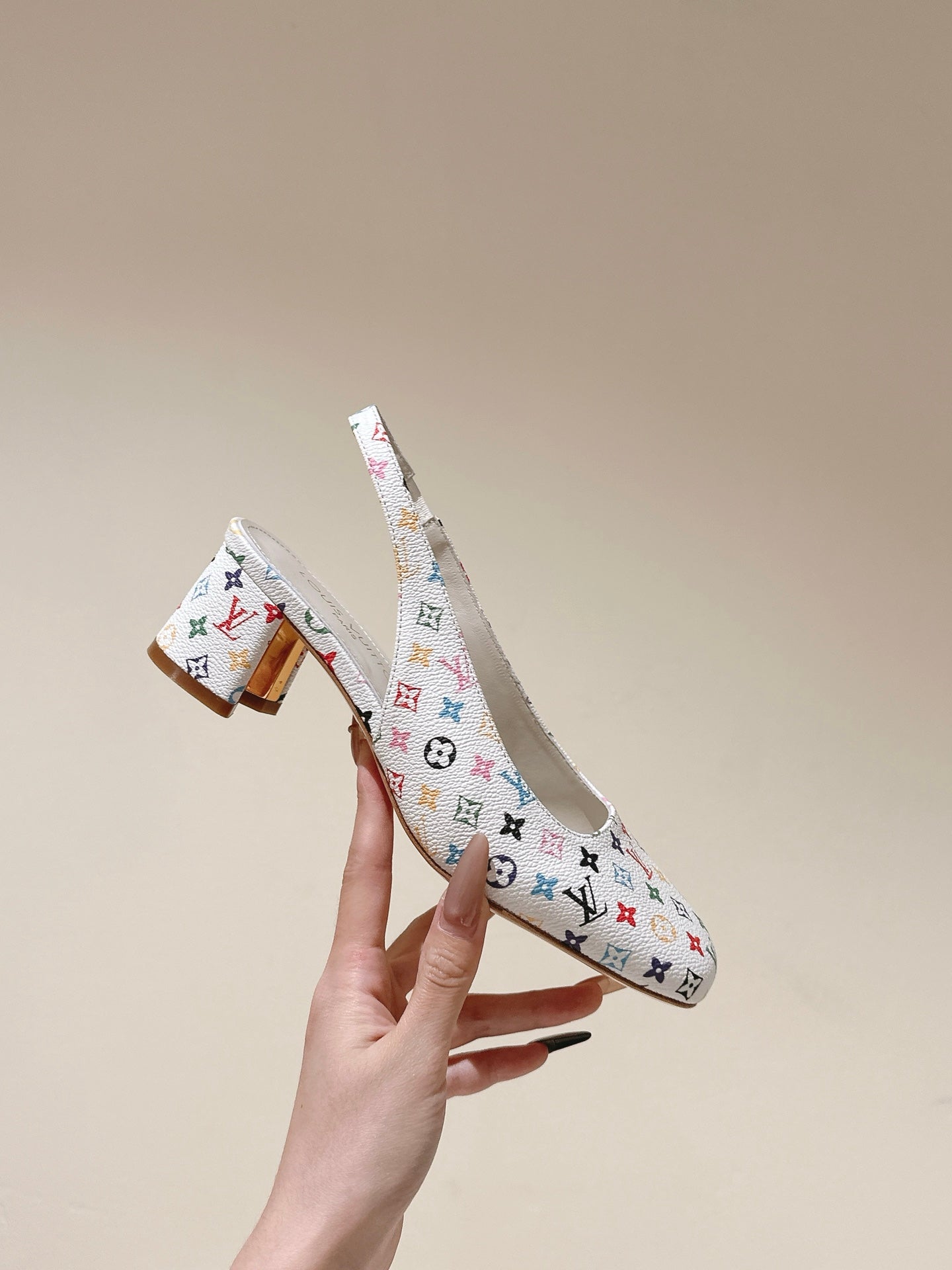 SWING SLINGBACK PUMP 55 MM IN WHITE MONOGRAM CALFSKIN - 35