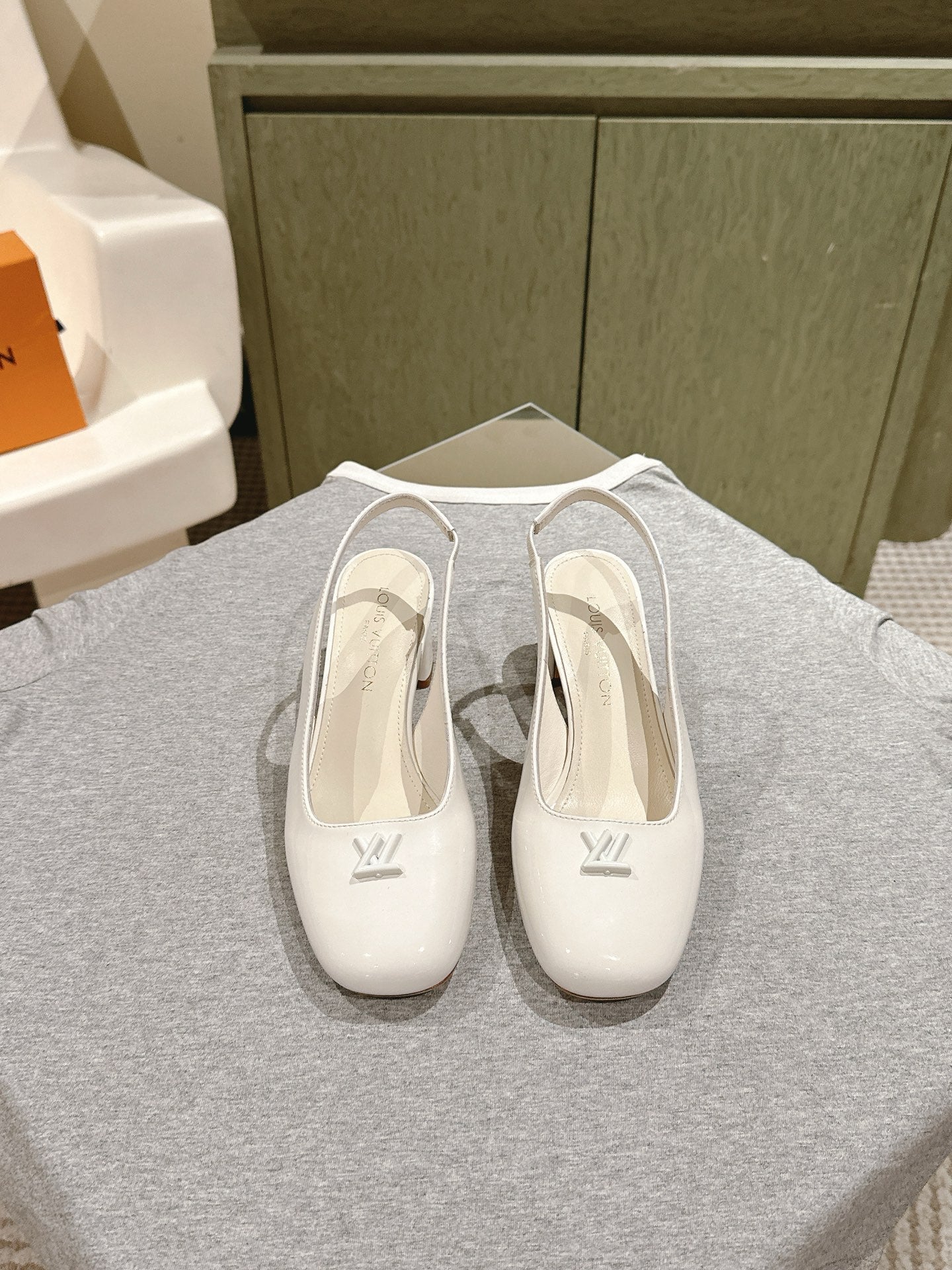 SWING SLINGBACK PUMP 55 MM IN WHITE PATENT CALFSKIN - 35