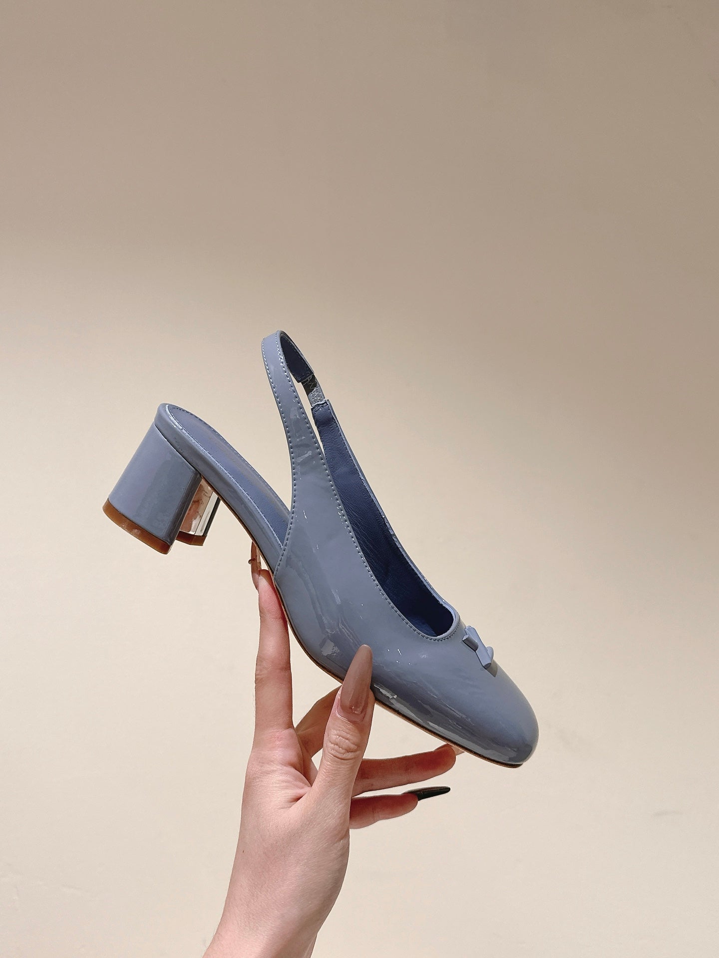 SWING SLINGBACK PUMP 55 MM IN ICE BLUE PATENT CALFSKIN - 35