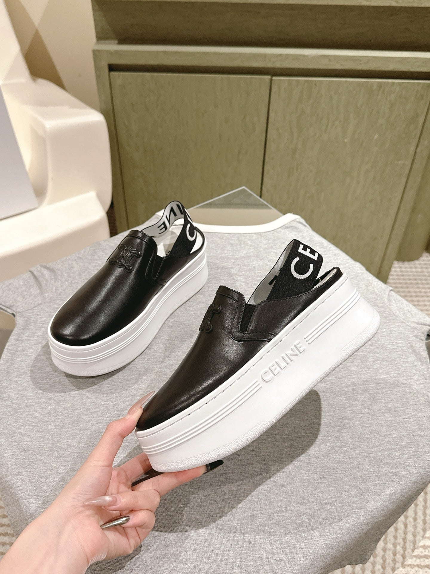 THICK-SOLED ELASTIC BACKLESS SHOES BLACK SHINY CALFSKIN - 35