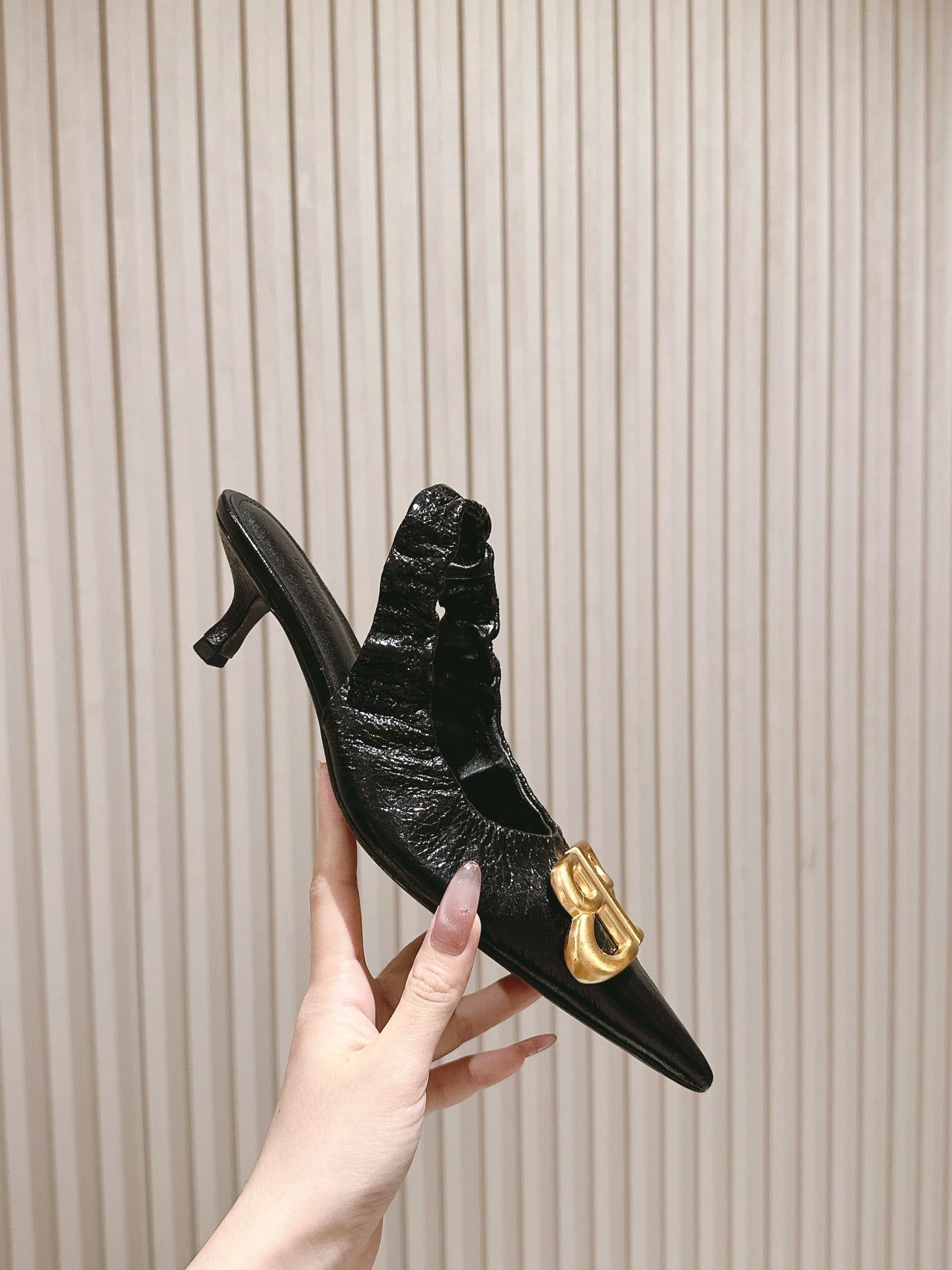 BALENCIAGA 25S HIGH SLINGBACK 45 MM IN BLACK LAMBSKIN WITH GOLD HARDWARE - 35