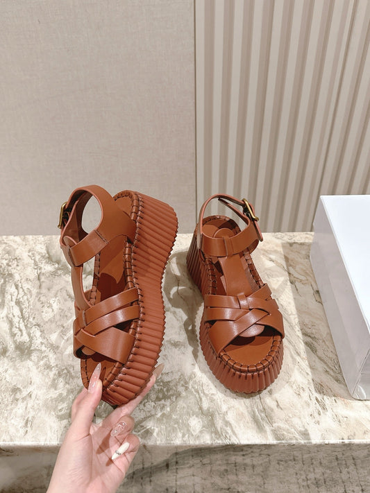 БОСОНІЖКИ CHLOÉ 26S НА ВИСОКИХ ПІДБОРАХ З КОРИЧНЕВОЇ ОВЕЧОЇ ШКІРИ