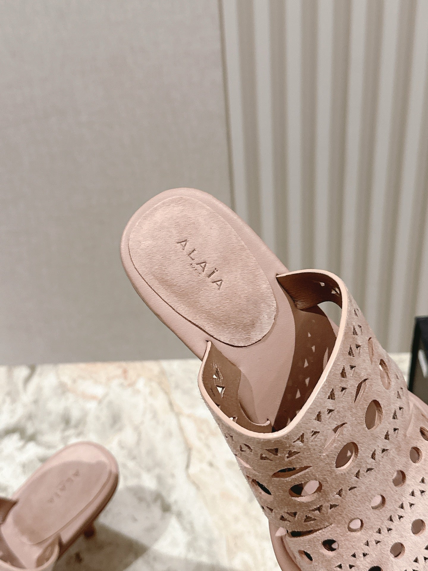 ALAIA HIGH HEEL CHUNKY TWO-STRAP 25S IN PINK BEIGE SUEDE - 35