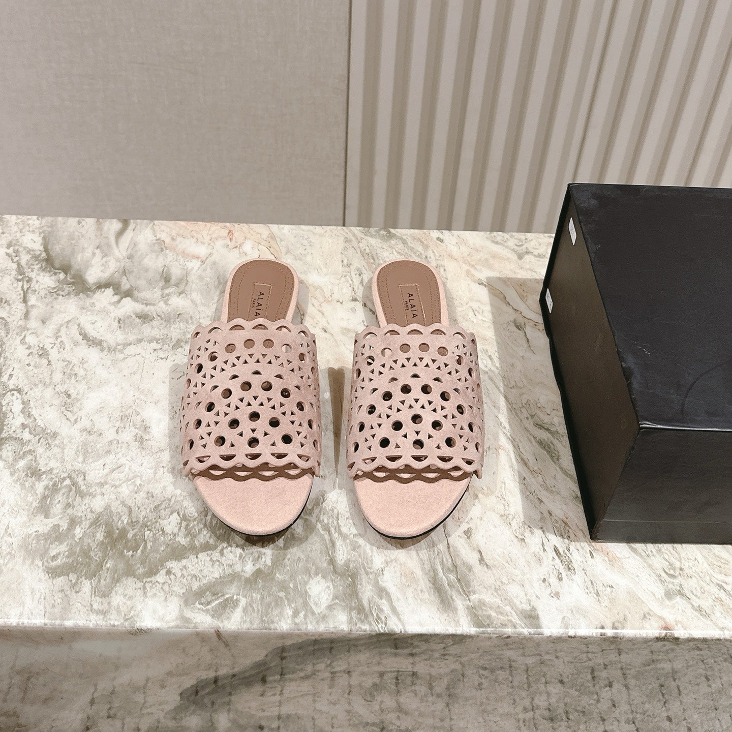 ALAIA PERFORATED SLIDE SANDALS 25S IN PINK BEIGE SUEDE - 35