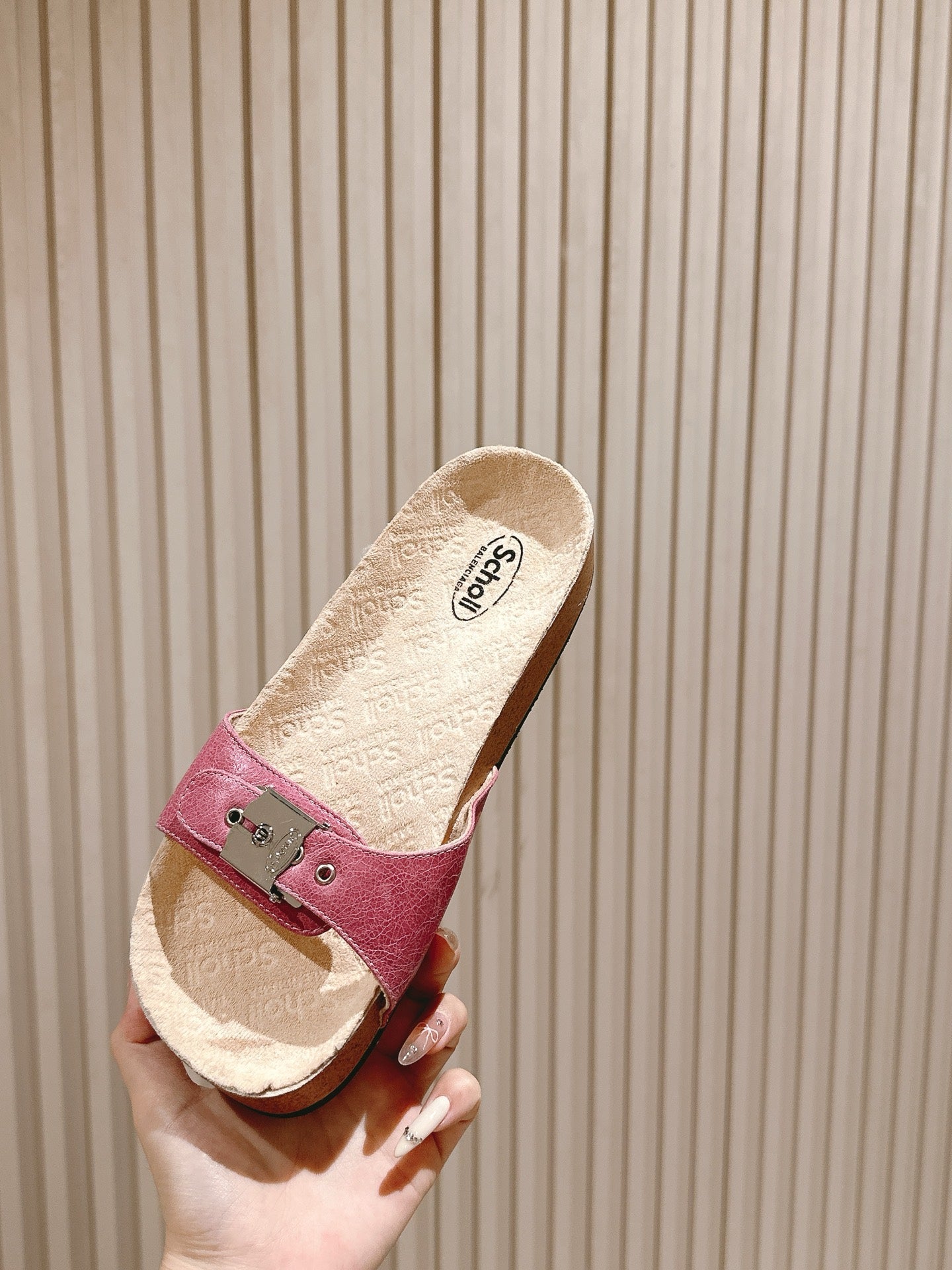 BALENCIAGA 25S SCHOLL SLIDES IN PINK PU LEATHER WITH SILVER HARDWARE - 35