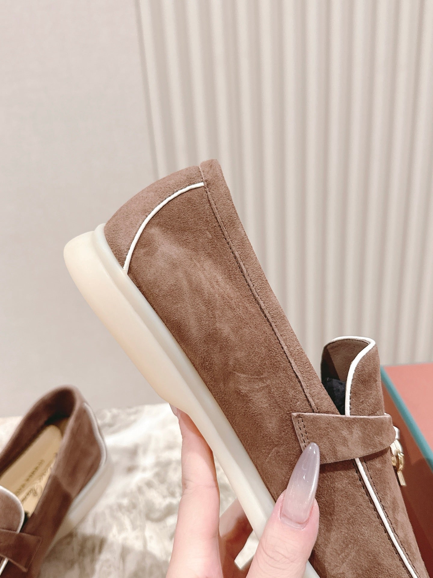 LP LOAFERS 25S IN LIGHT BROWN SUEDE WITH SILVER HARDWARE - 35