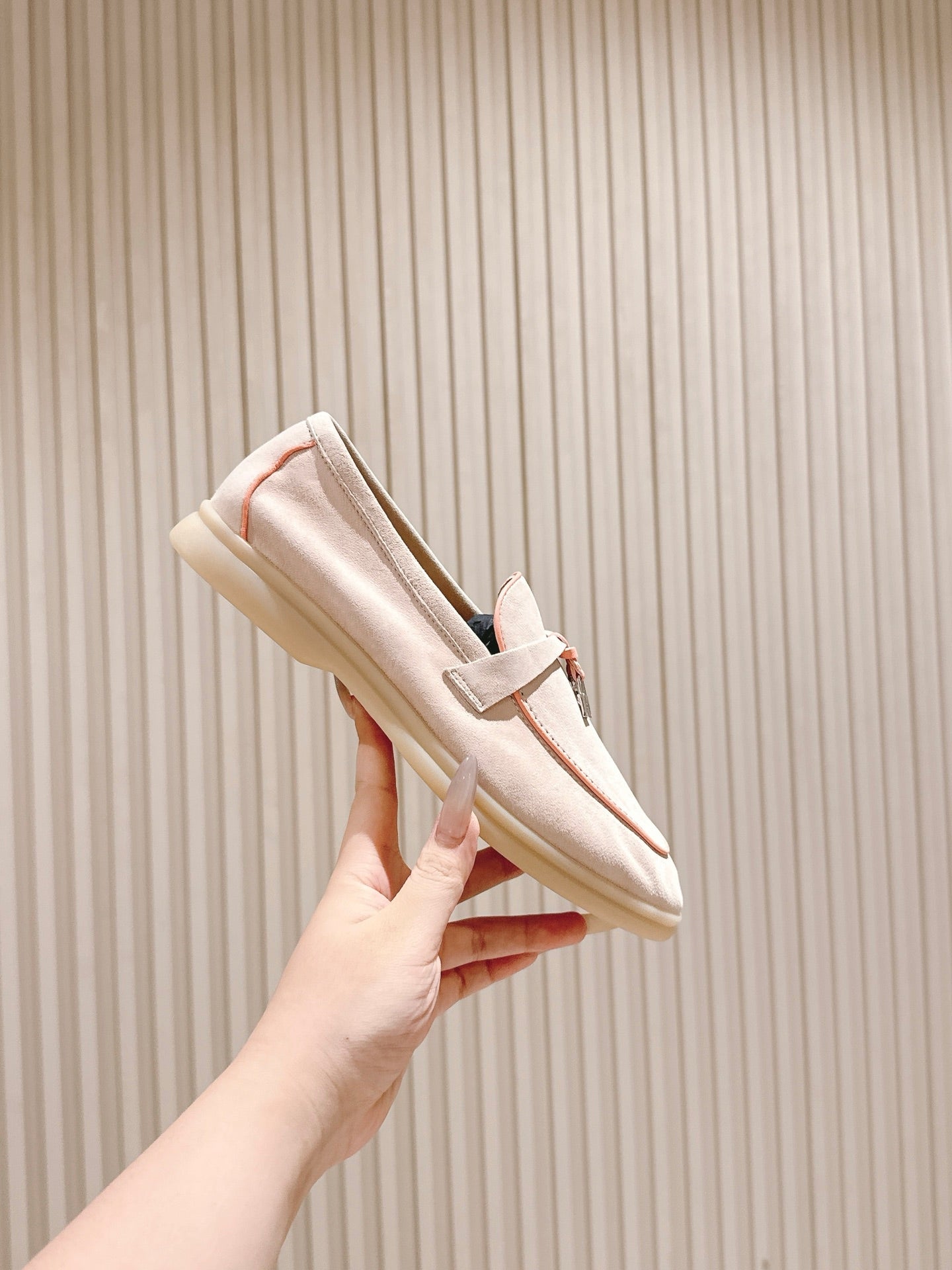 LP LOAFERS 25S IN SOFT BEIGE SUEDE WITH SILVER HARDWARE - 35