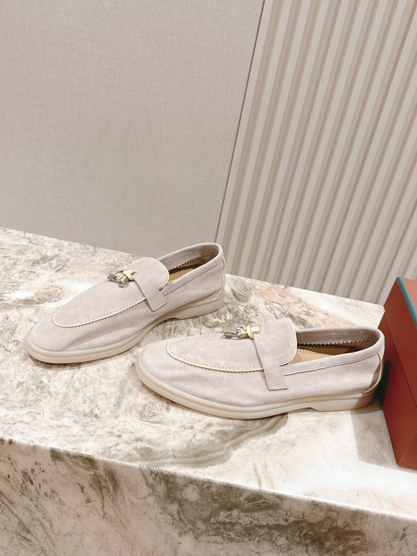 LP LOAFERS 25S IN DUSTY PINK SUEDE WITH SILVER HARDWARE - 35