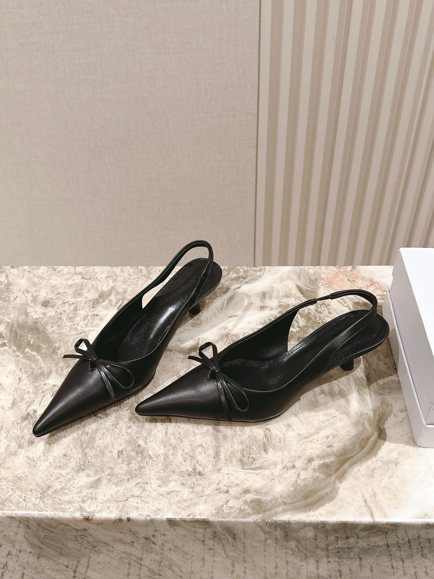 BALENCIAGA 25S HIGH SLINGBACK IN BLACK CALFSKIN WITH SMALL BOW - 34 / 45 mm