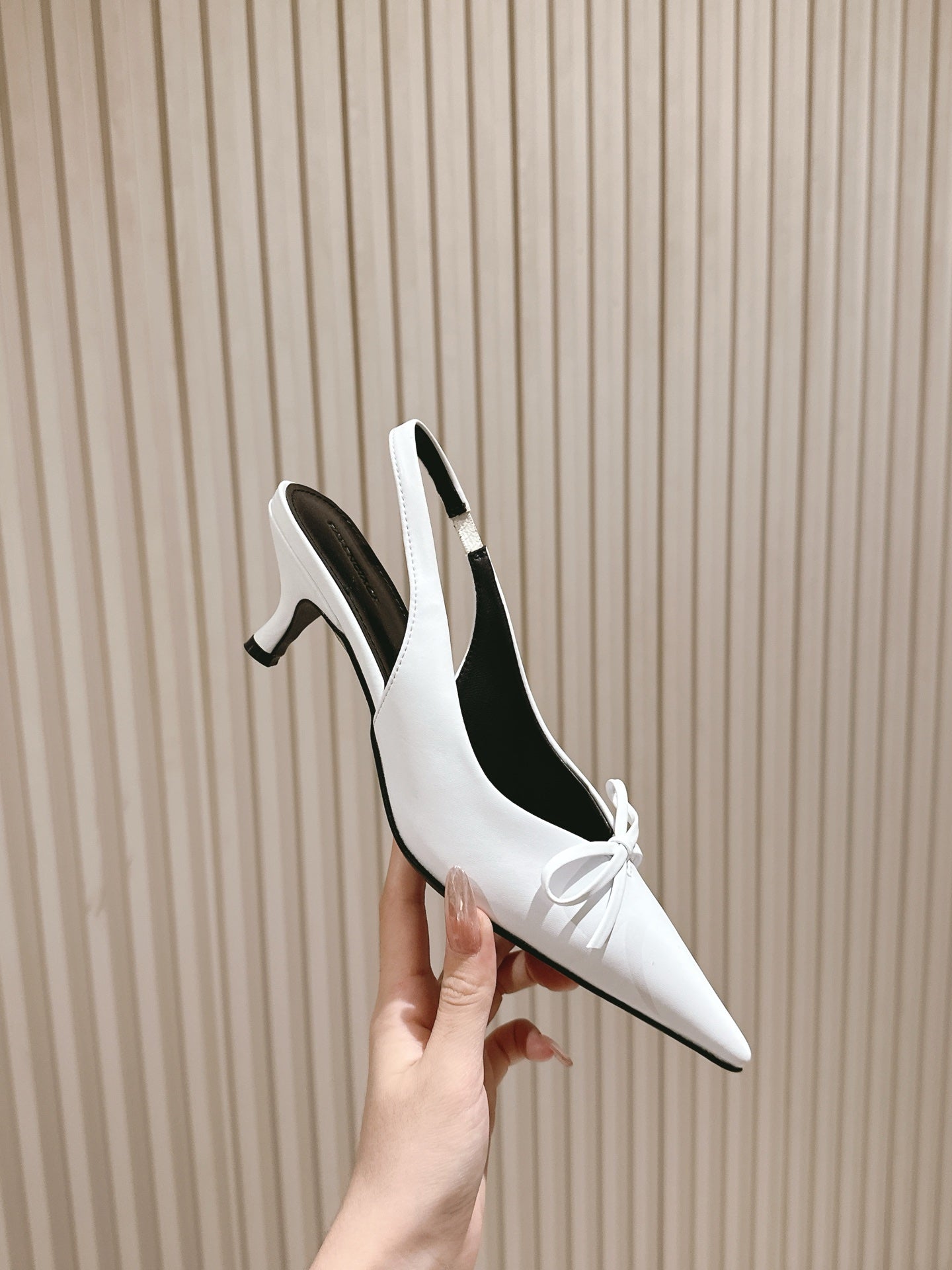 BALENCIAGA 25S HIGH SLINGBACK IN WHITE CALFSKIN WITH SMALL BOW - 34 / 45 mm