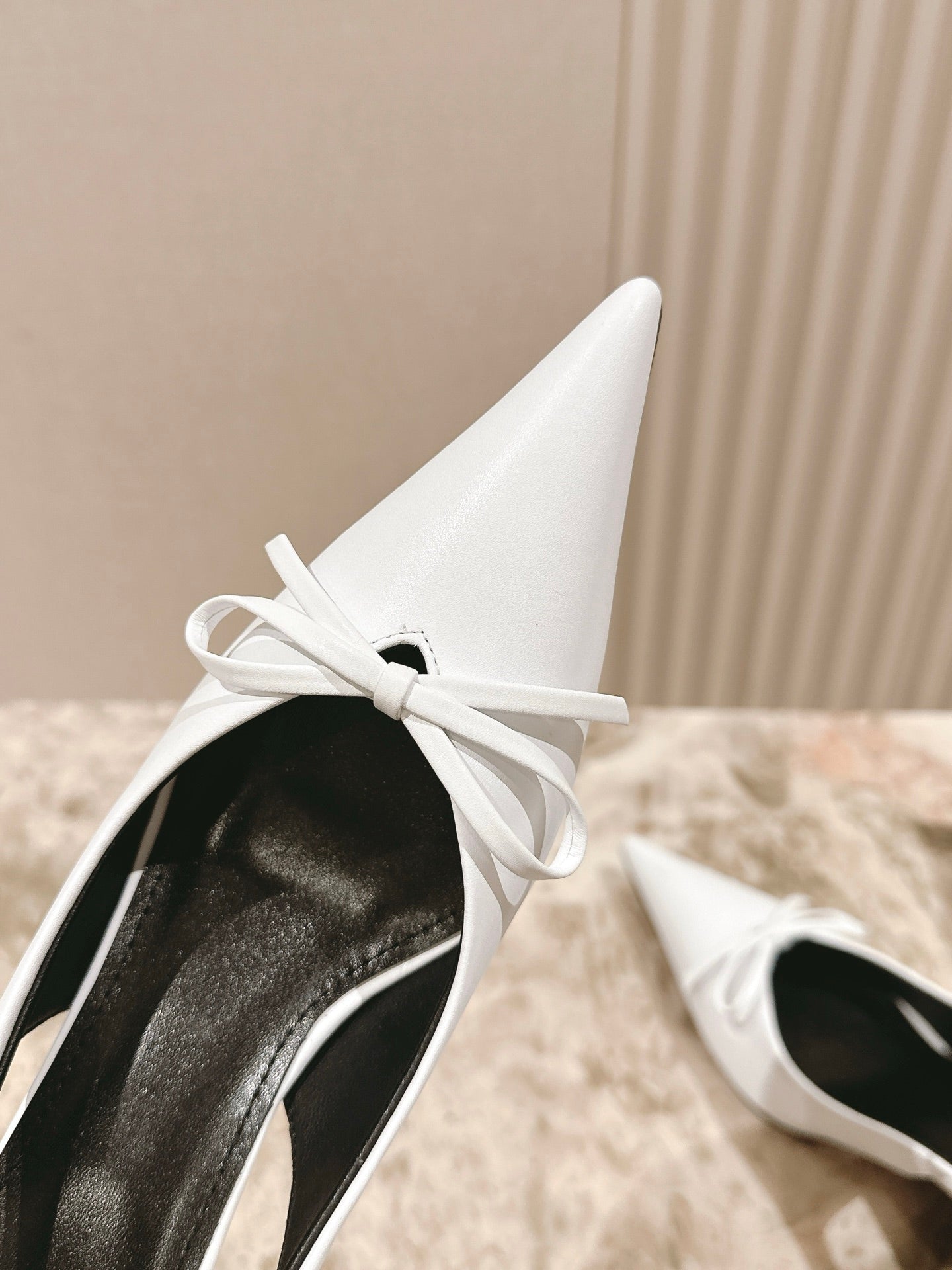 BALENCIAGA 25S HIGH SLINGBACK IN WHITE CALFSKIN WITH SMALL BOW - 34 / 45 mm