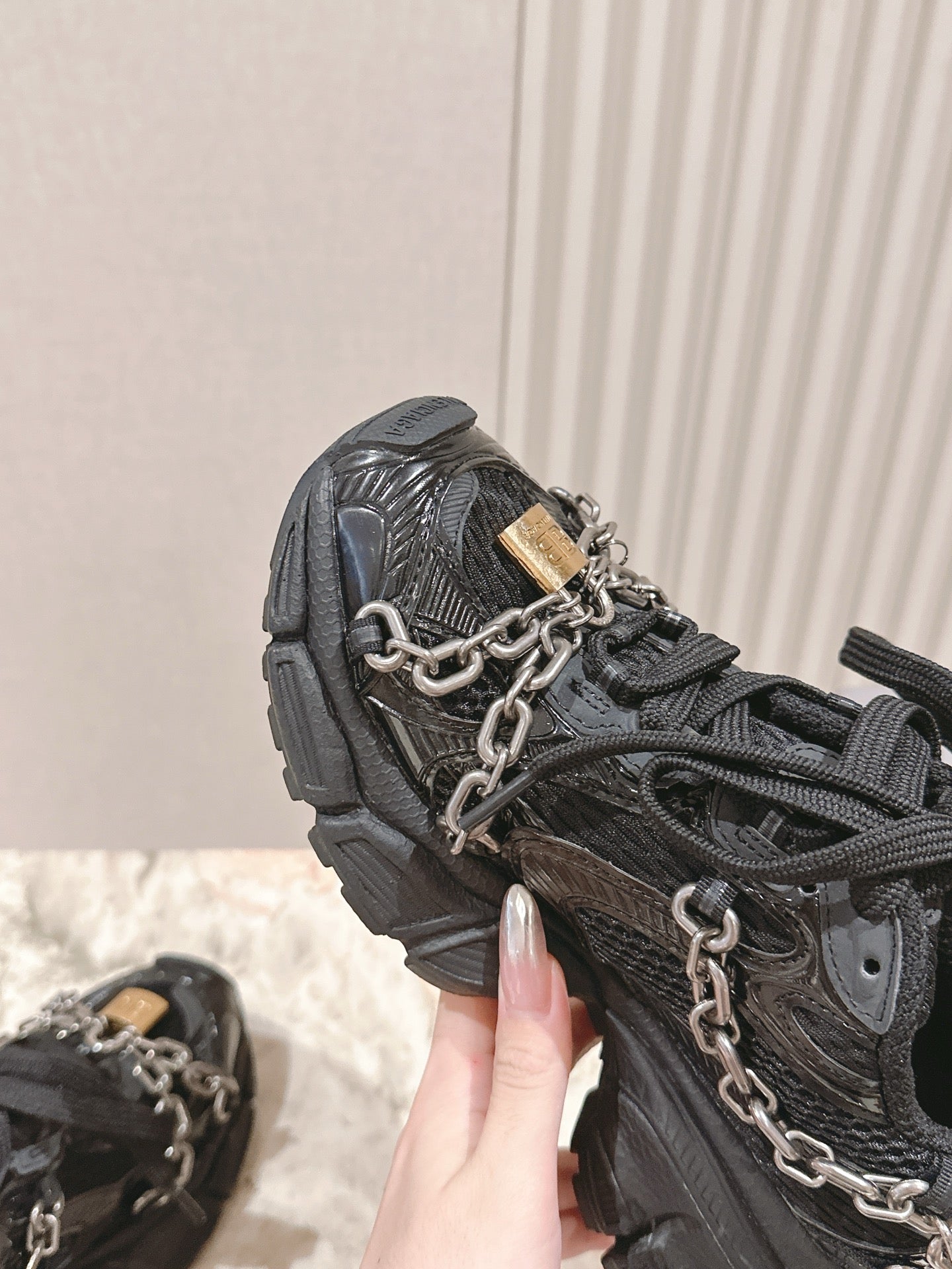 BALENCIAGA 25S 3XL SNEAKERS CHAIN-PADLOCK IN BLACK MESH FABRIC AND PU - 35