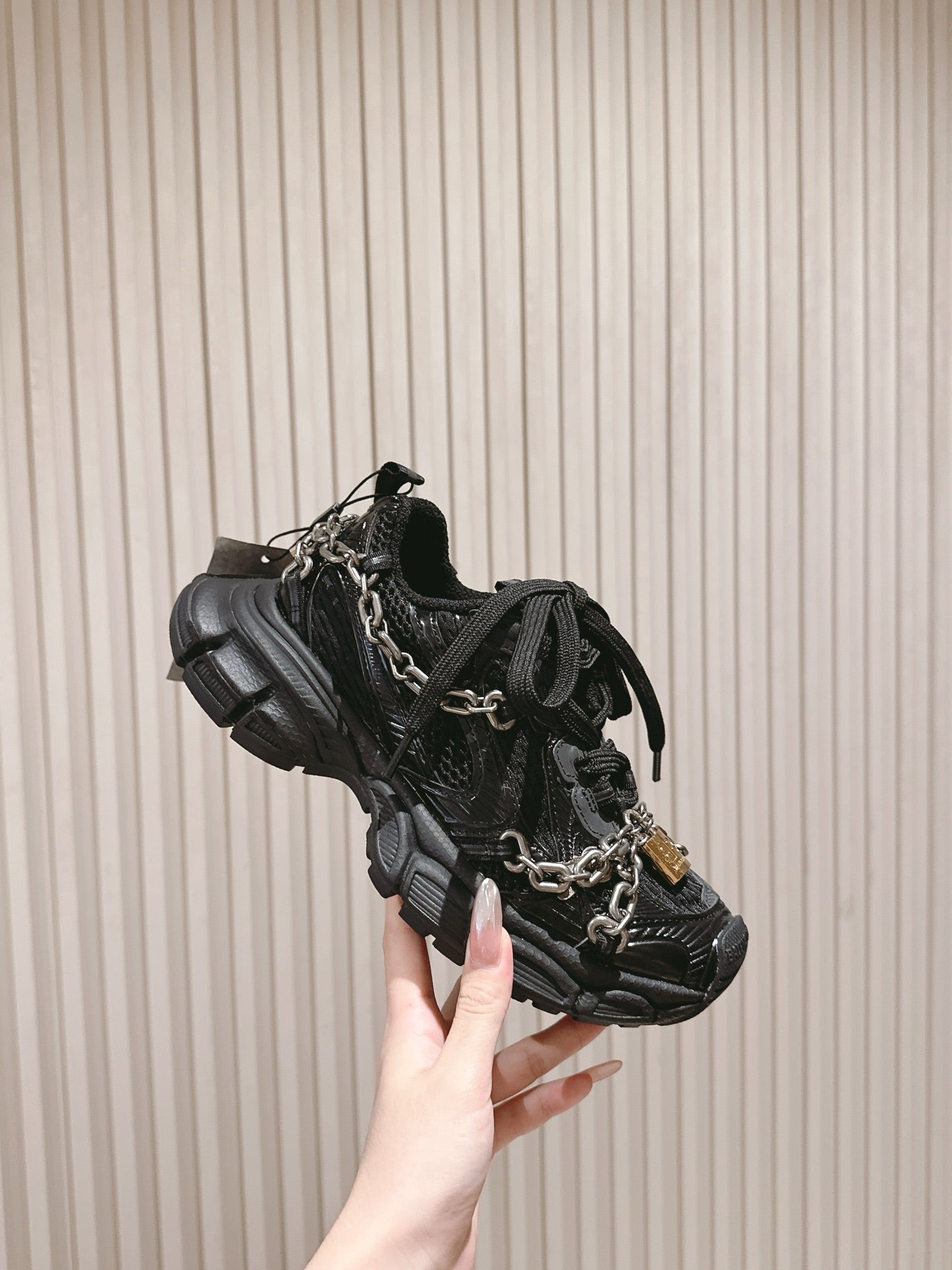 BALENCIAGA 25S 3XL SNEAKERS CHAIN-PADLOCK IN BLACK MESH FABRIC AND PU - 35
