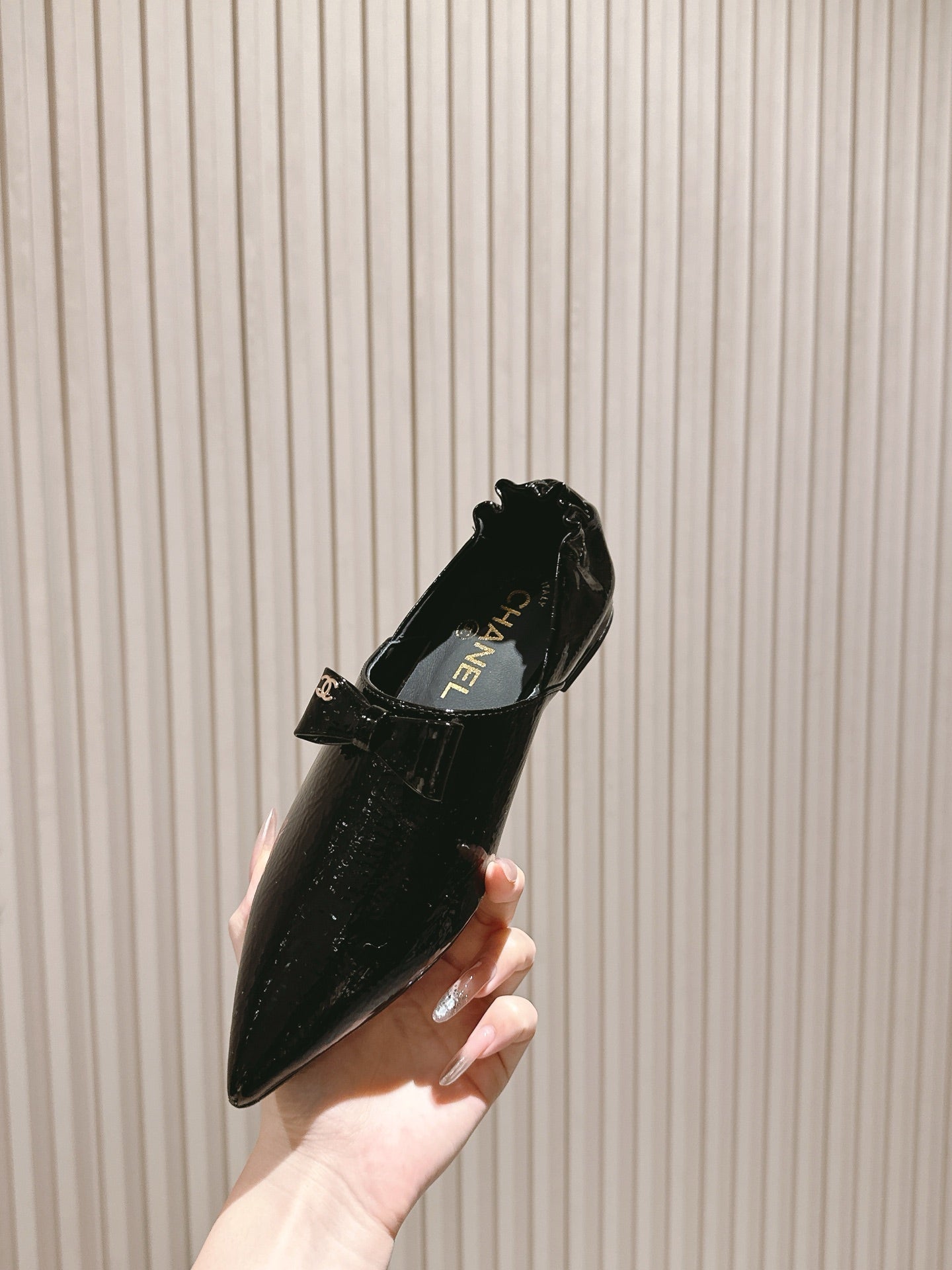 CC FLATS 25S IN BLACK PATENT LEATHER - 35