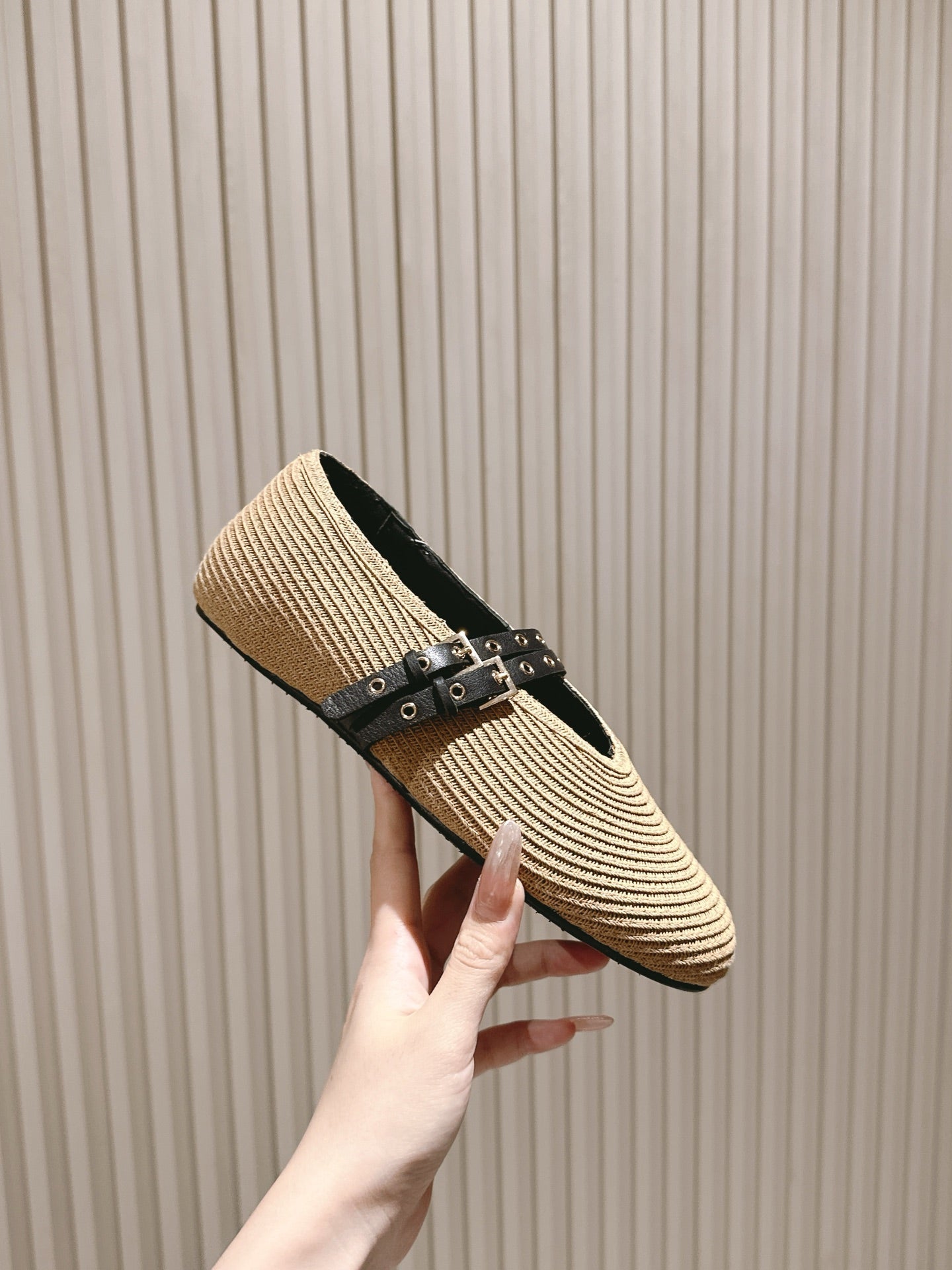 ALAIA MARY JANE 25S IN BEIGE RAFFIA AND BLACK LAMBSKIN WITH SILVER HARDWARE - 35
