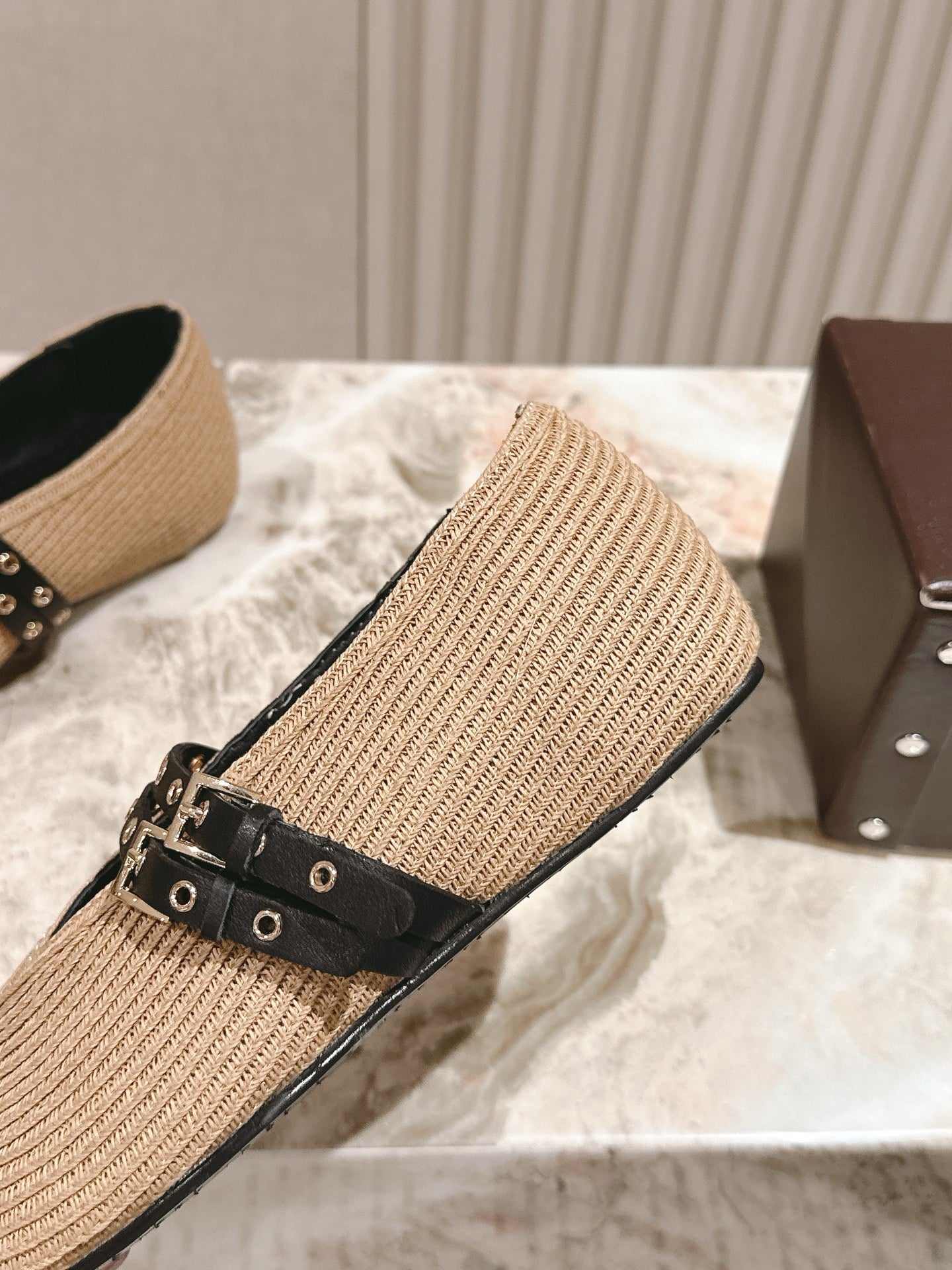 ALAIA MARY JANE 25S IN BEIGE RAFFIA AND BLACK LAMBSKIN WITH SILVER HARDWARE - 35