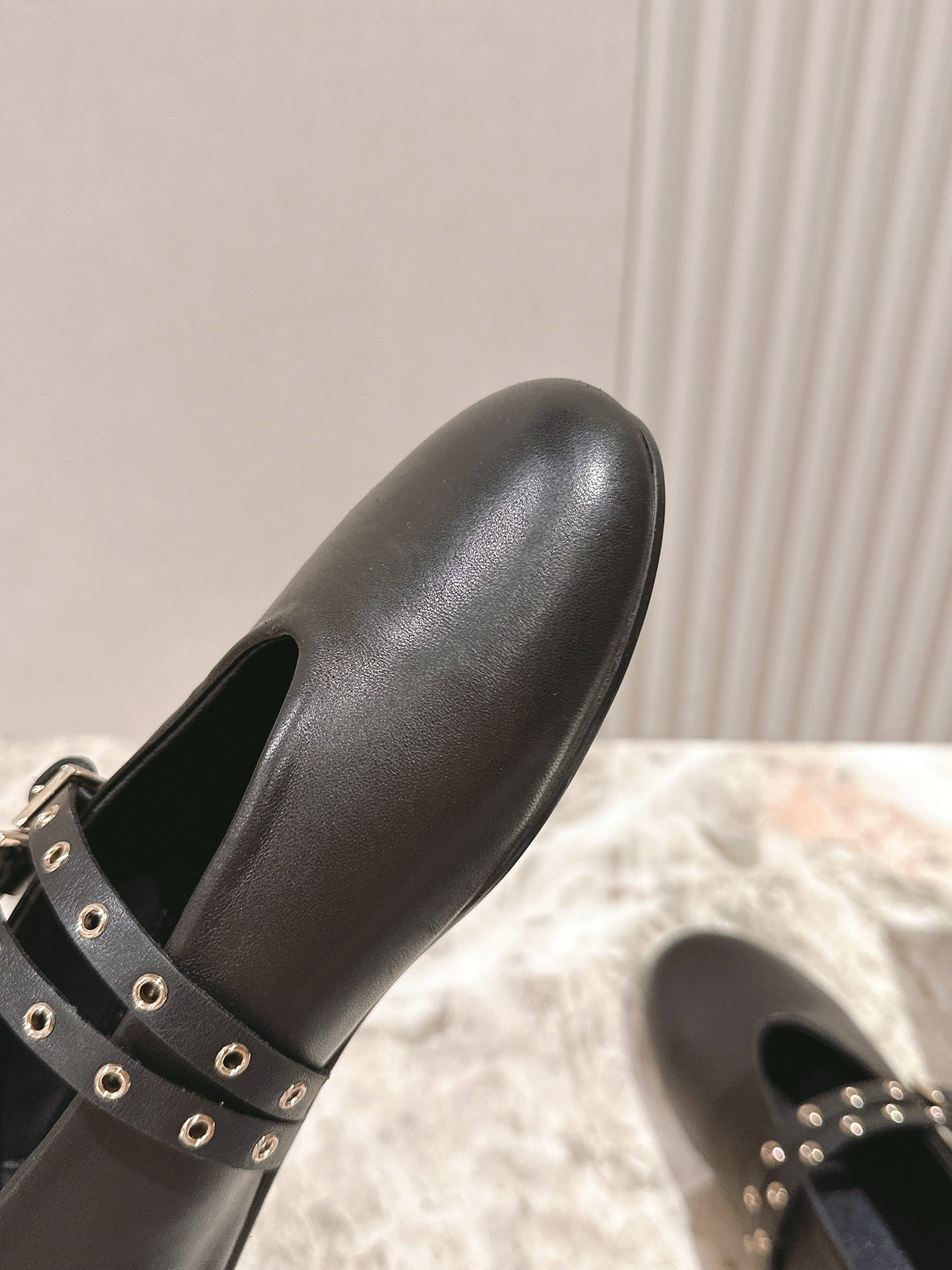 ALAIA MARY JANE 25S IN BLACK LAMBSKIN WITH SILVER HARDWARE - 35