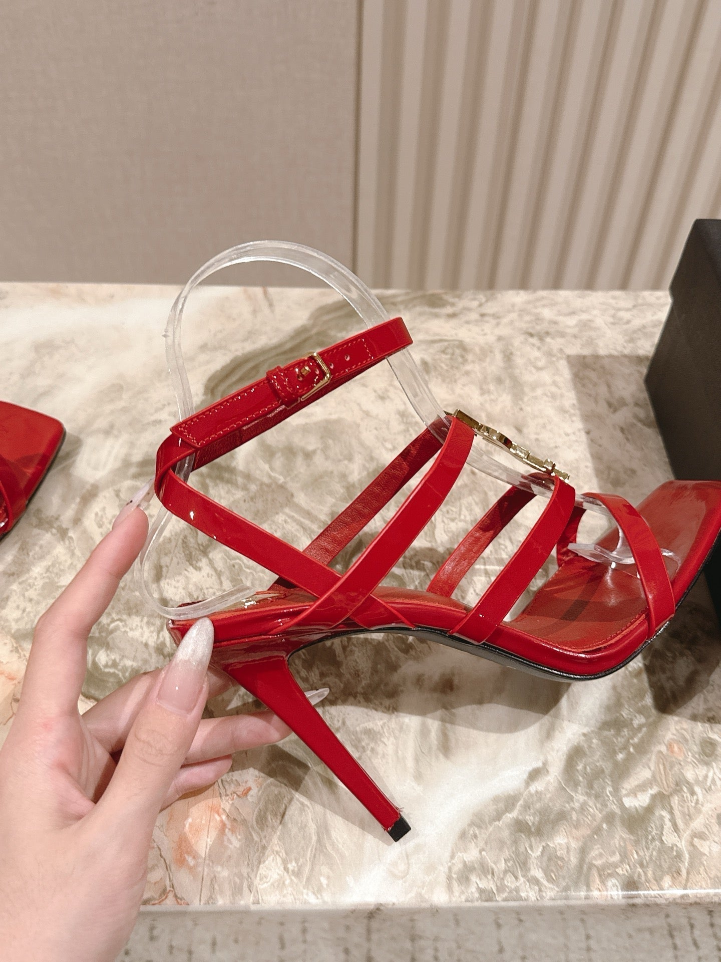 YSL 25S STILETTO HIGH-HEEL SANDALS 100 MM IN RED LAMBSKIN WITH GOLD HARDWARE - 35