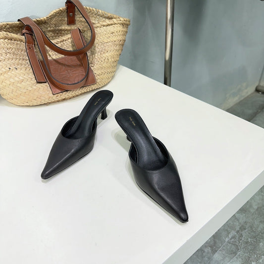 MULE HEELS THE ROW 26S З ЗАГОСТРЕНИМ НОСОМ, 45 ММ, ЧОРНА ТЕЛЯЧА ШКІРА