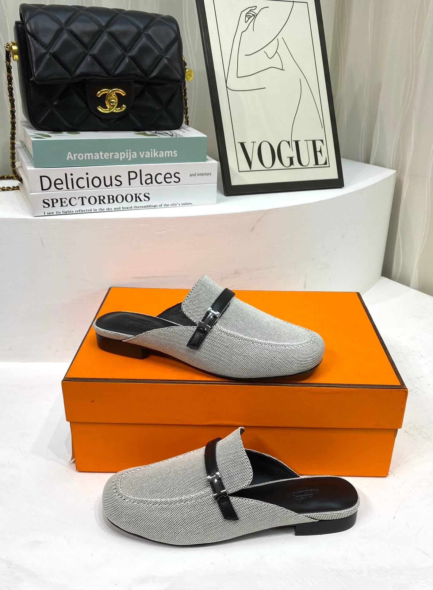 IENA MULE  GRAY CANVAS AND BLACK CALFSKIN - 35