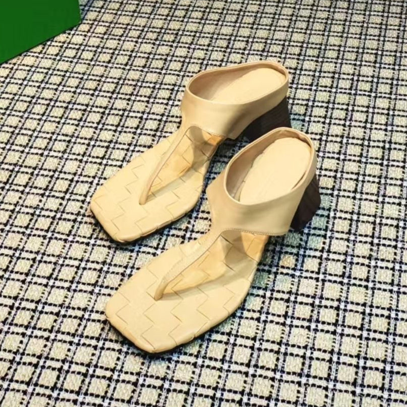 MARELLA THONG IN PALE YELLOW CALFSKIN WITH SIGNATURE INTRECCIATO INSOLE - 35