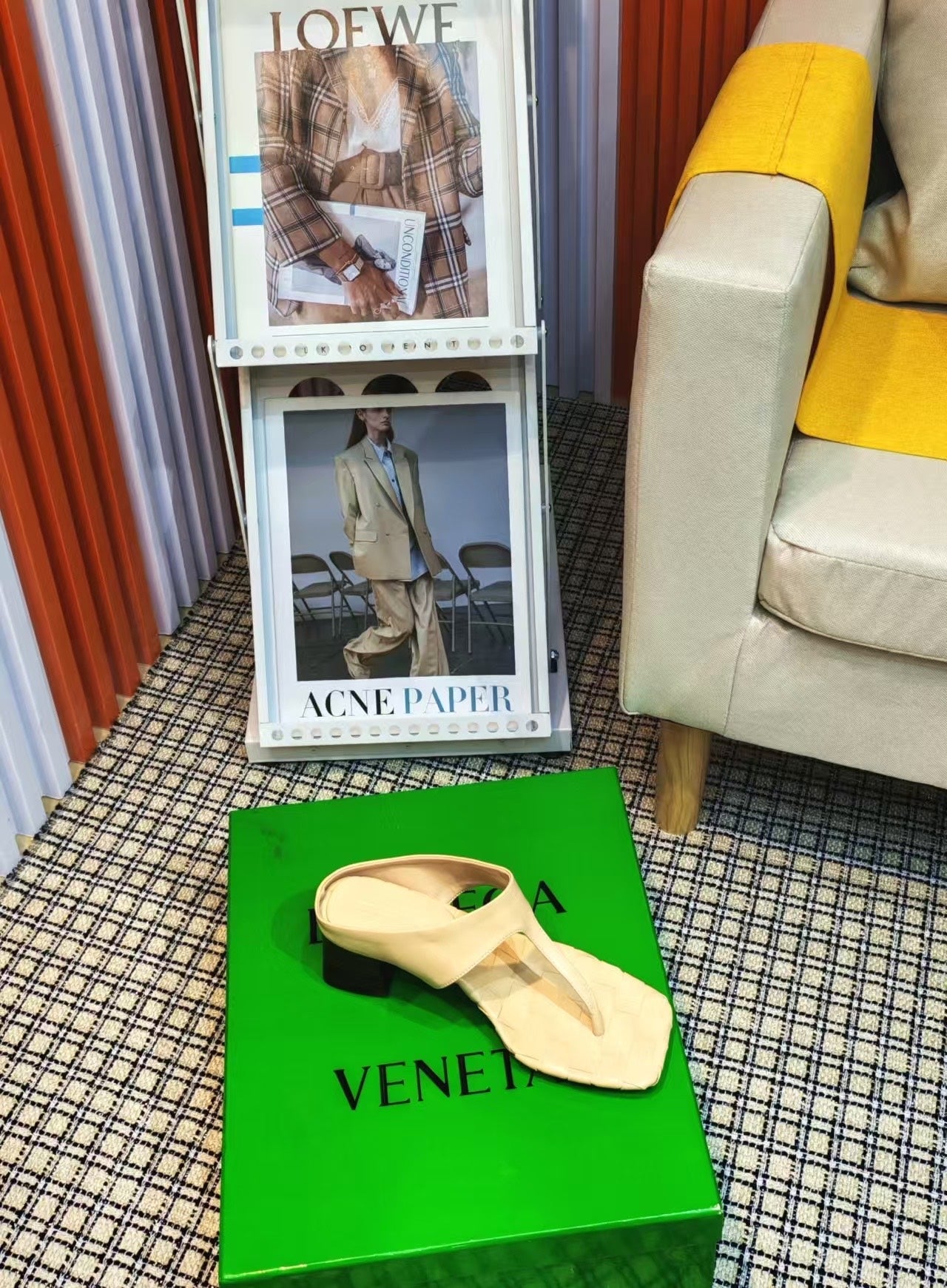 MARELLA THONG IN PALE YELLOW CALFSKIN WITH SIGNATURE INTRECCIATO INSOLE - 35