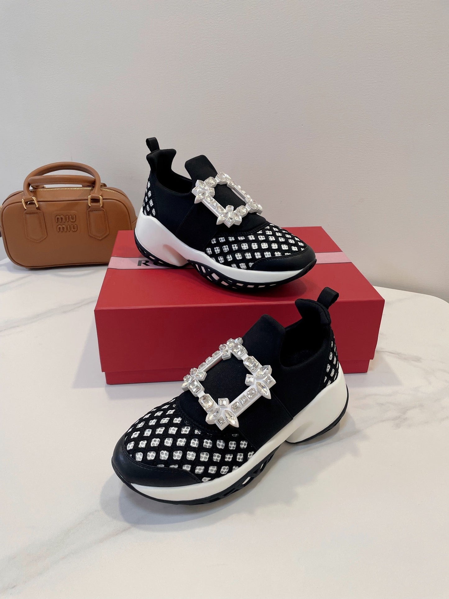 VIV' RUN SNEAKERS IN BLACK AND WHITE TECHNICAL FABRICS TRASS BUCKLE - 35