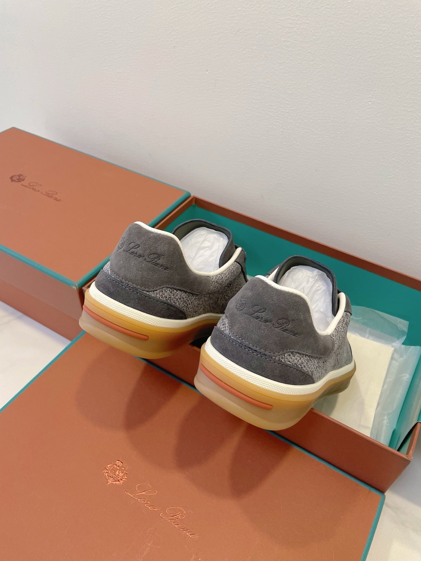 SNEAKERS IN DARK GREY SUEDE WITH CANVAS - 35