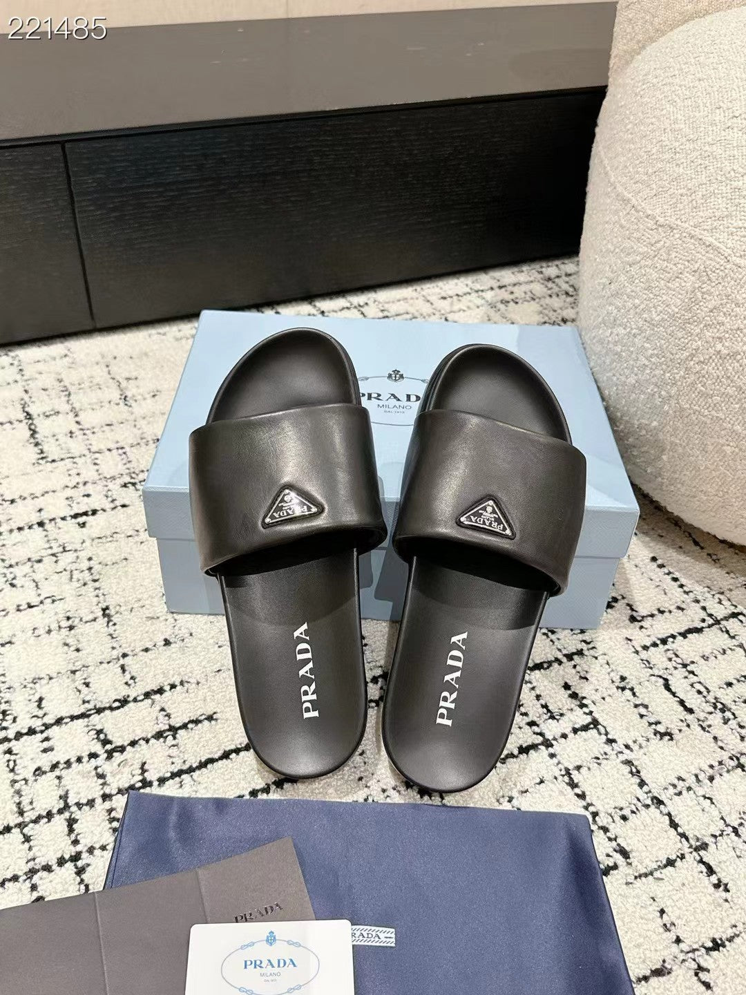 PRADA 25S PADDED SLIDES IN BLACK CALFSKIN WITH LOGO - 35