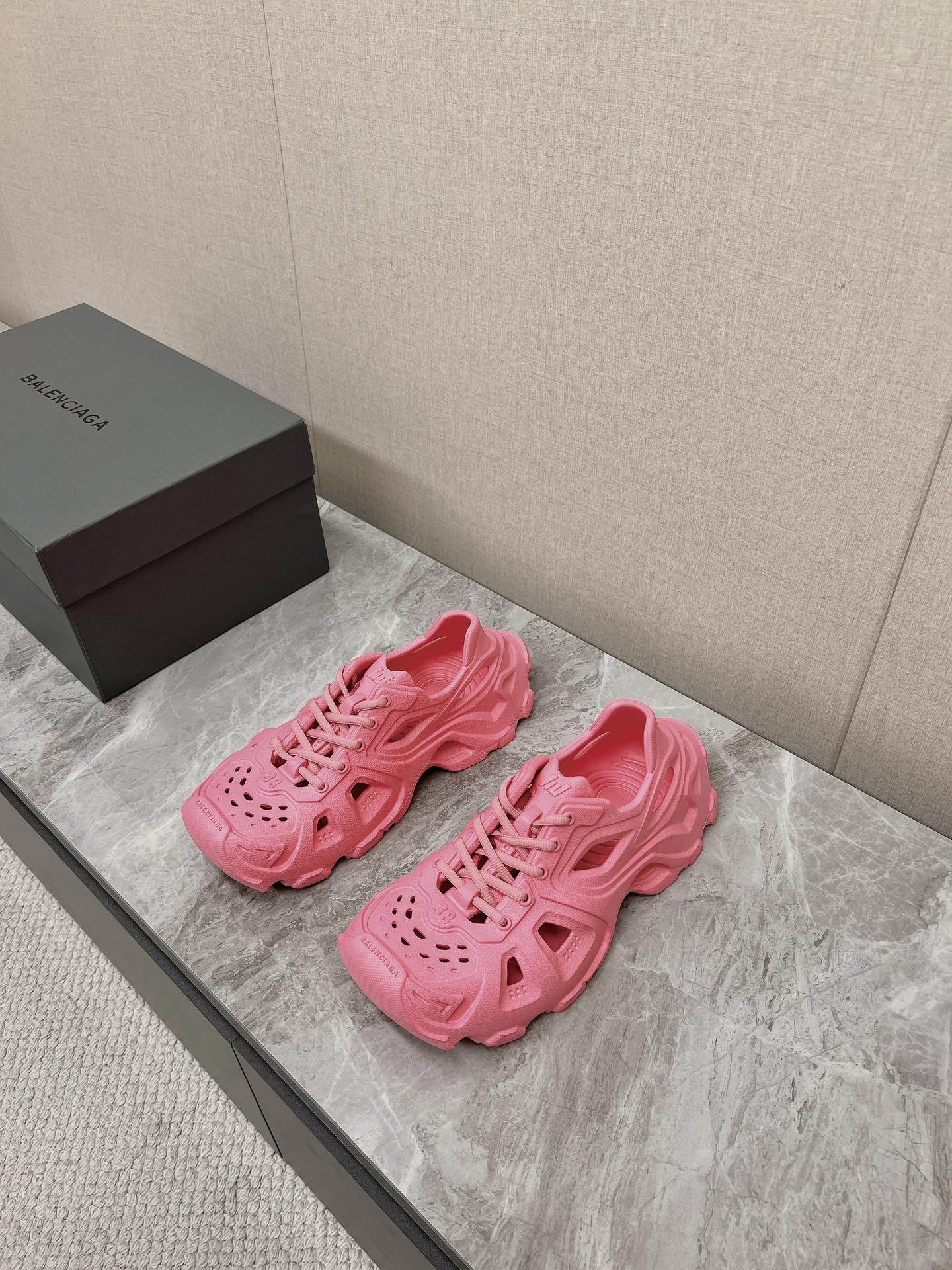 SNEAKERS IN PINK RUBBER - 36