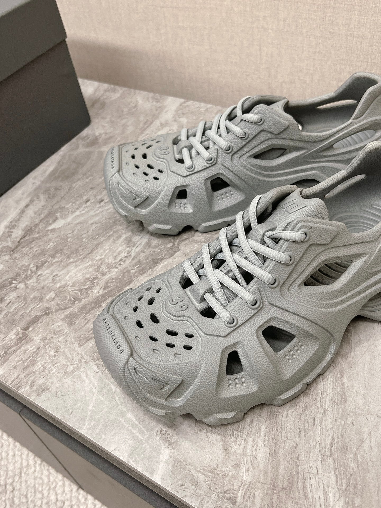 SNEAKERS IN FRIAR GRAY RUBBER - 36