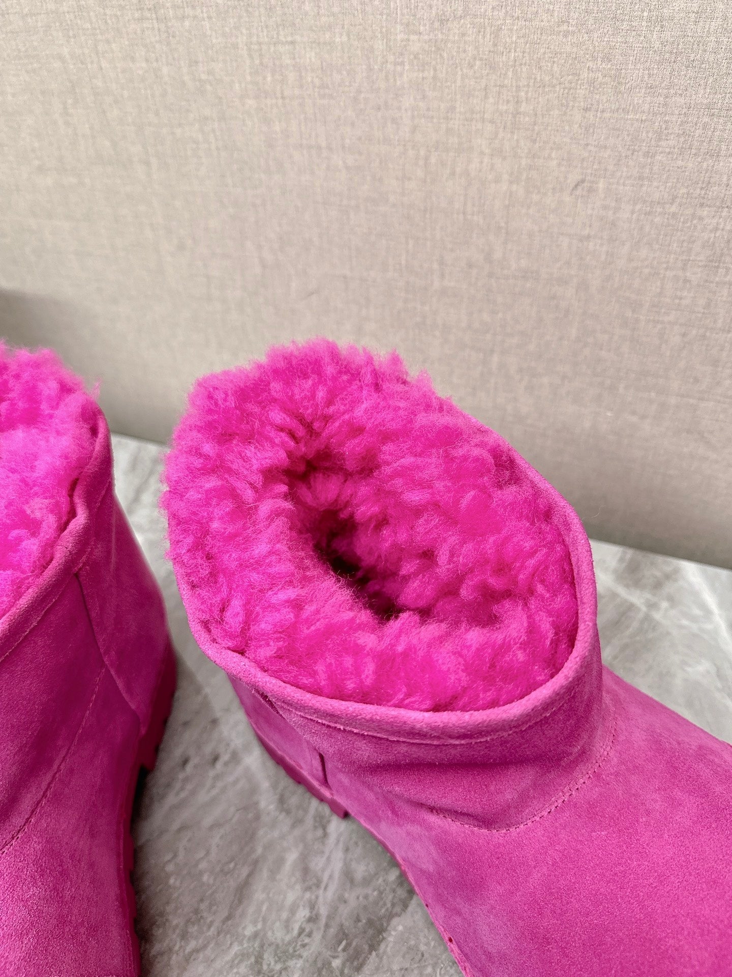 ALASKA BOOTIE IN DEEP PINK SUEDE AND WOOL LINING - 35