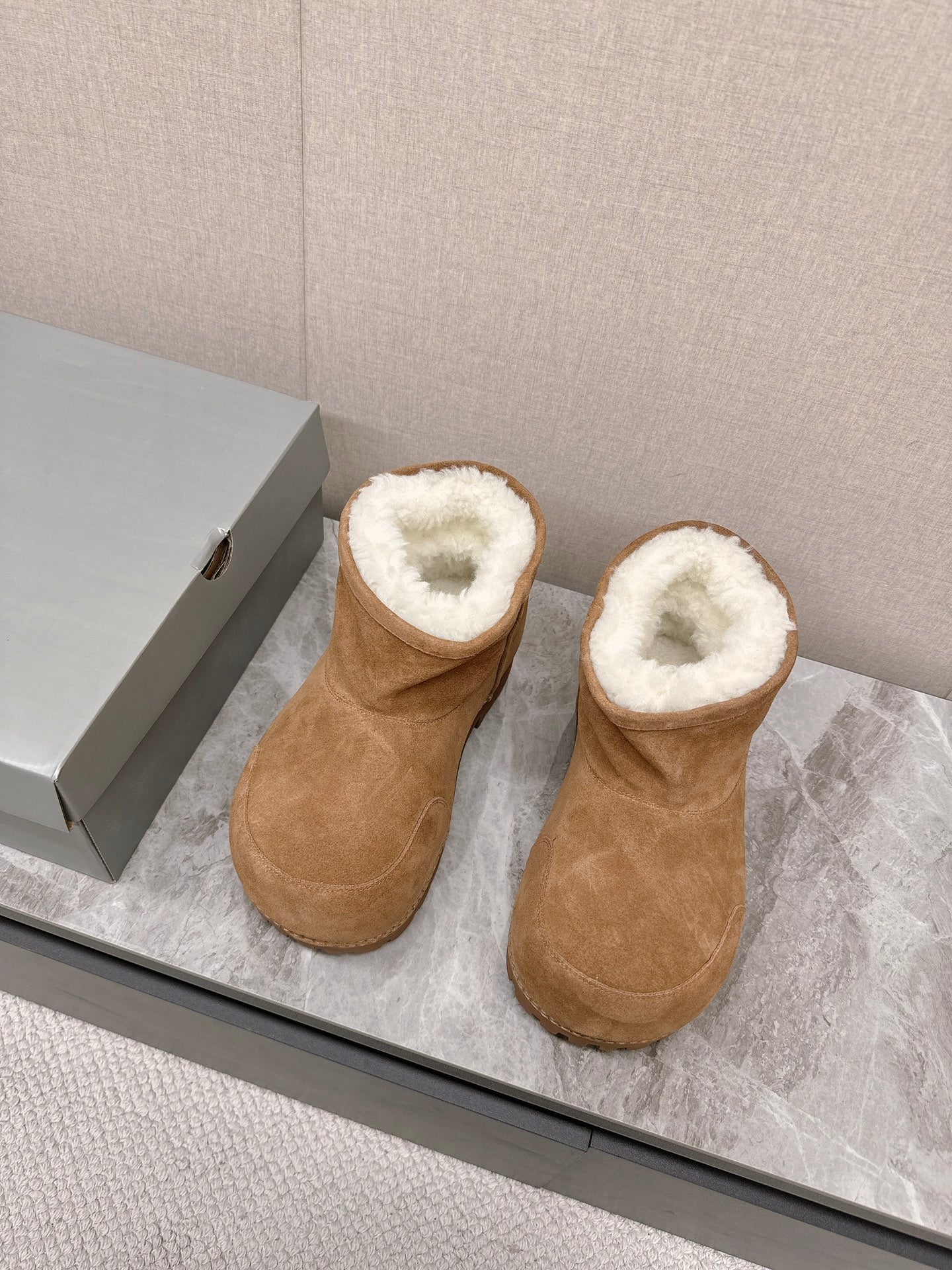 ALASKA BOOTIE IN CIDER BROWN SUEDE AND WOOL LINING - 35