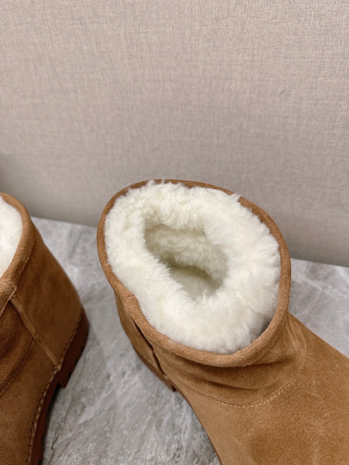 ALASKA BOOTIE IN CIDER BROWN SUEDE AND WOOL LINING - 35