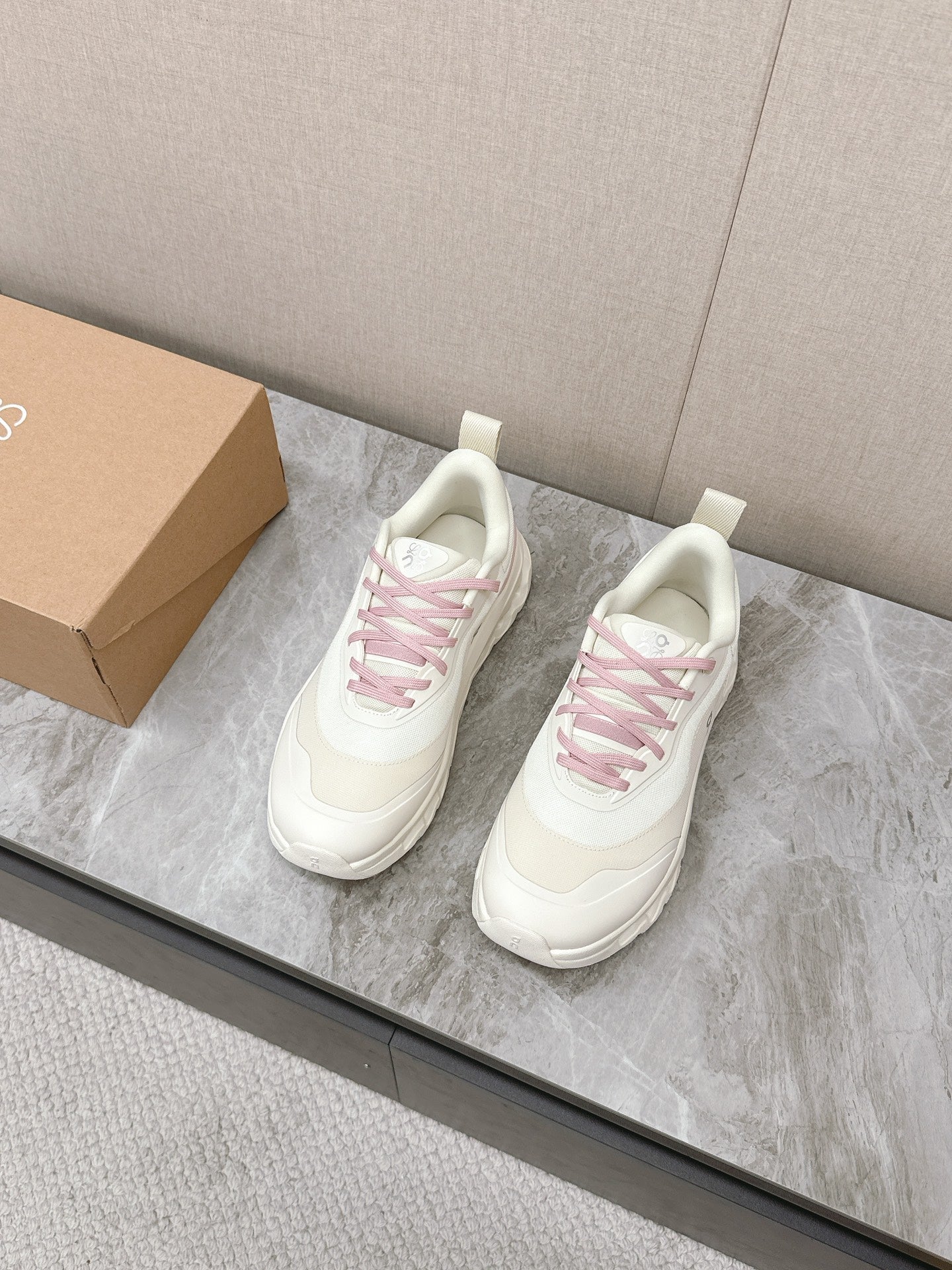 RUN SNEAKER IN PASTEL GRAY MIX BABY PINK SUEDE AND MESH FABRIC - 35