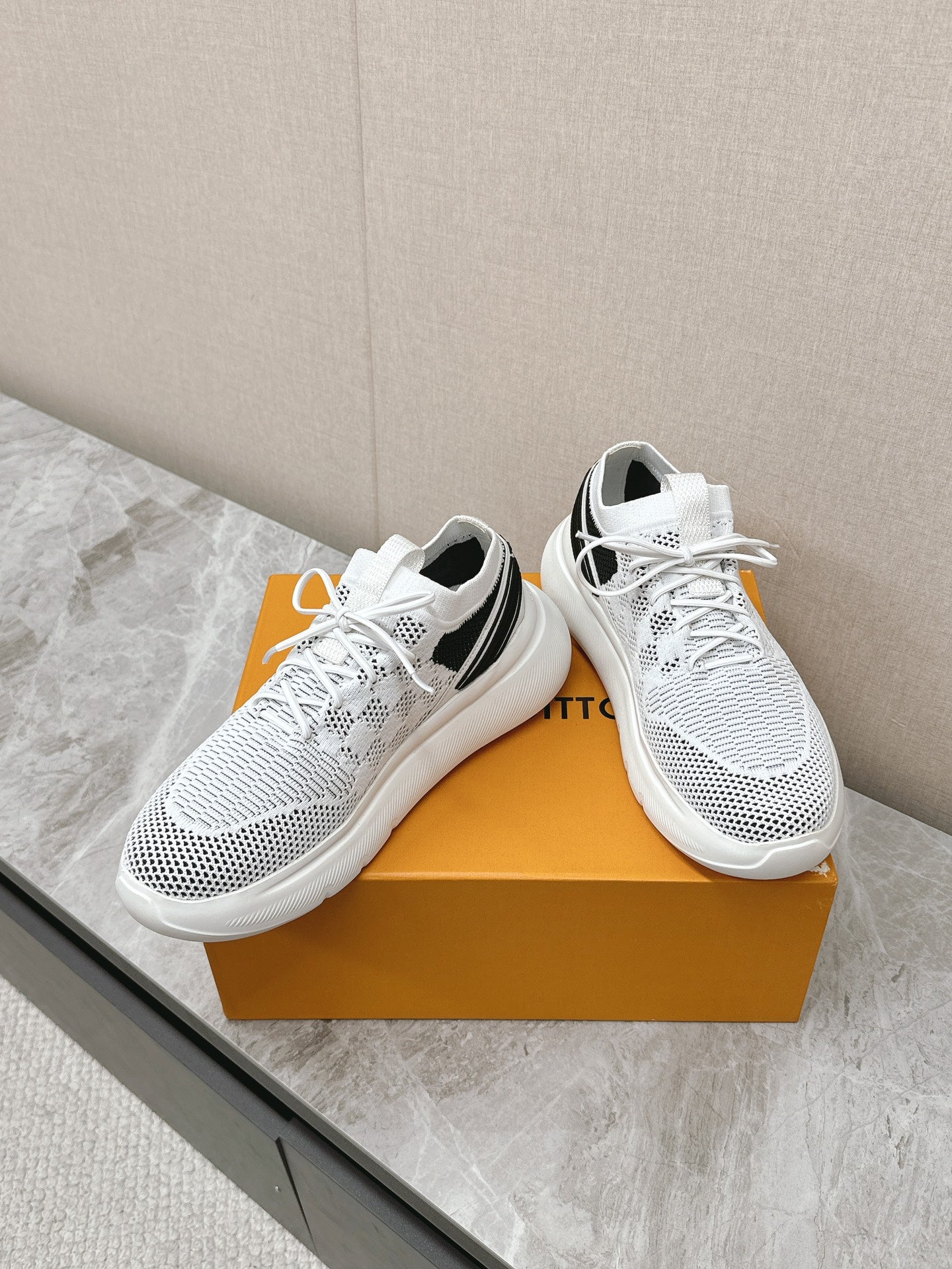 SNEAKERS IN WHITE DAMIER ELASTIC FABRIC - 39