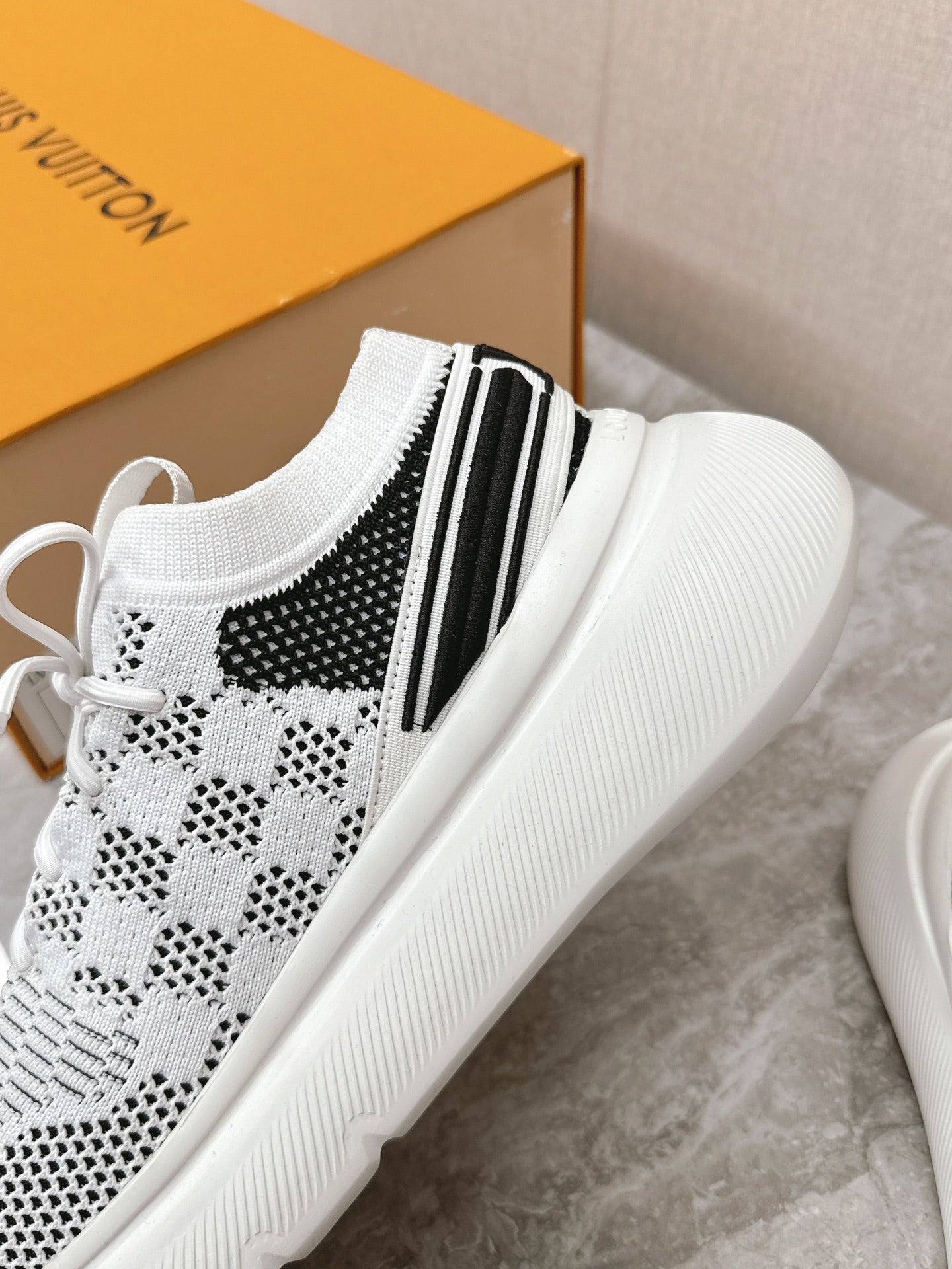 SNEAKERS IN WHITE DAMIER ELASTIC FABRIC - 39