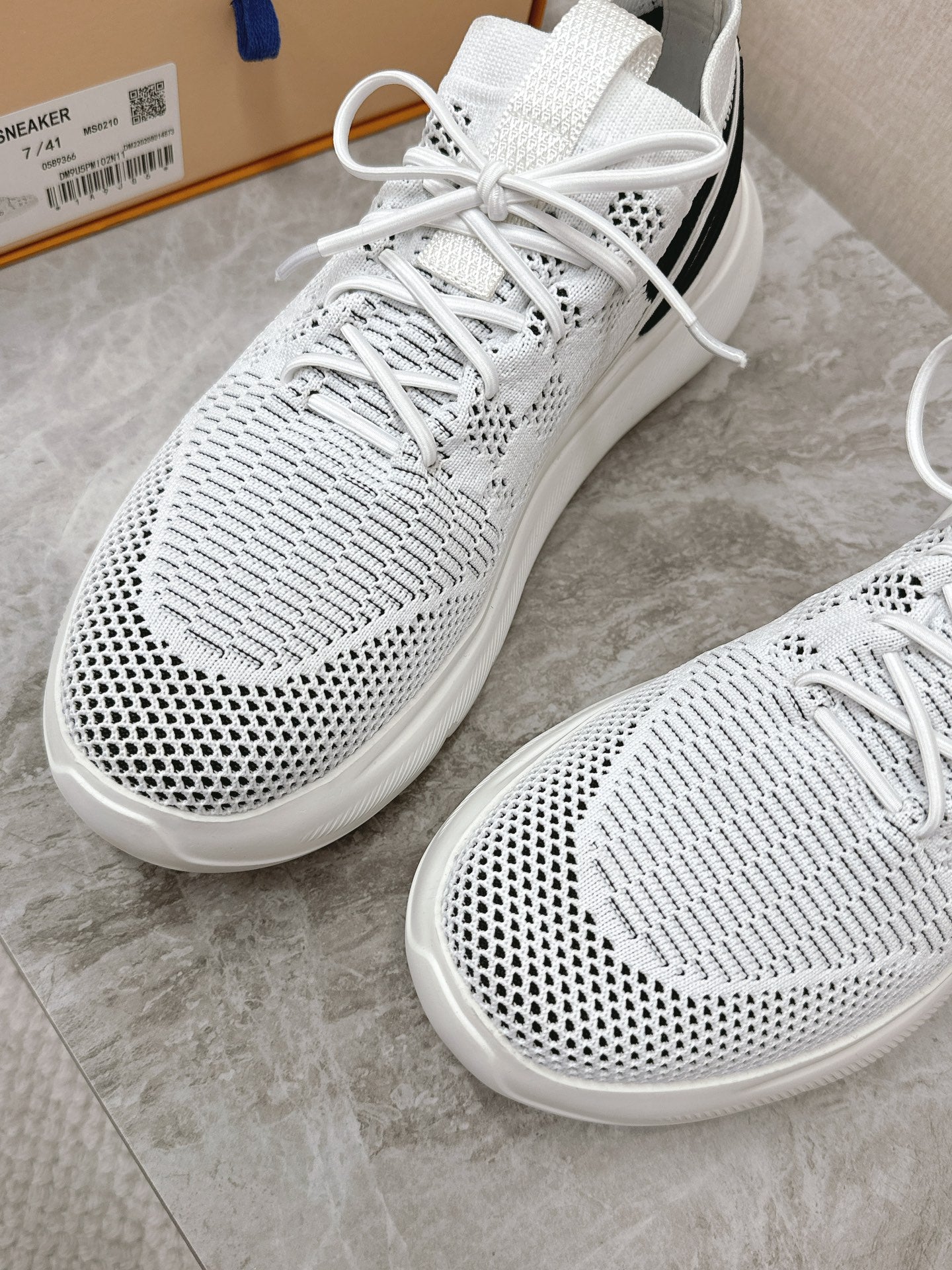 SNEAKERS IN WHITE DAMIER ELASTIC FABRIC - 39