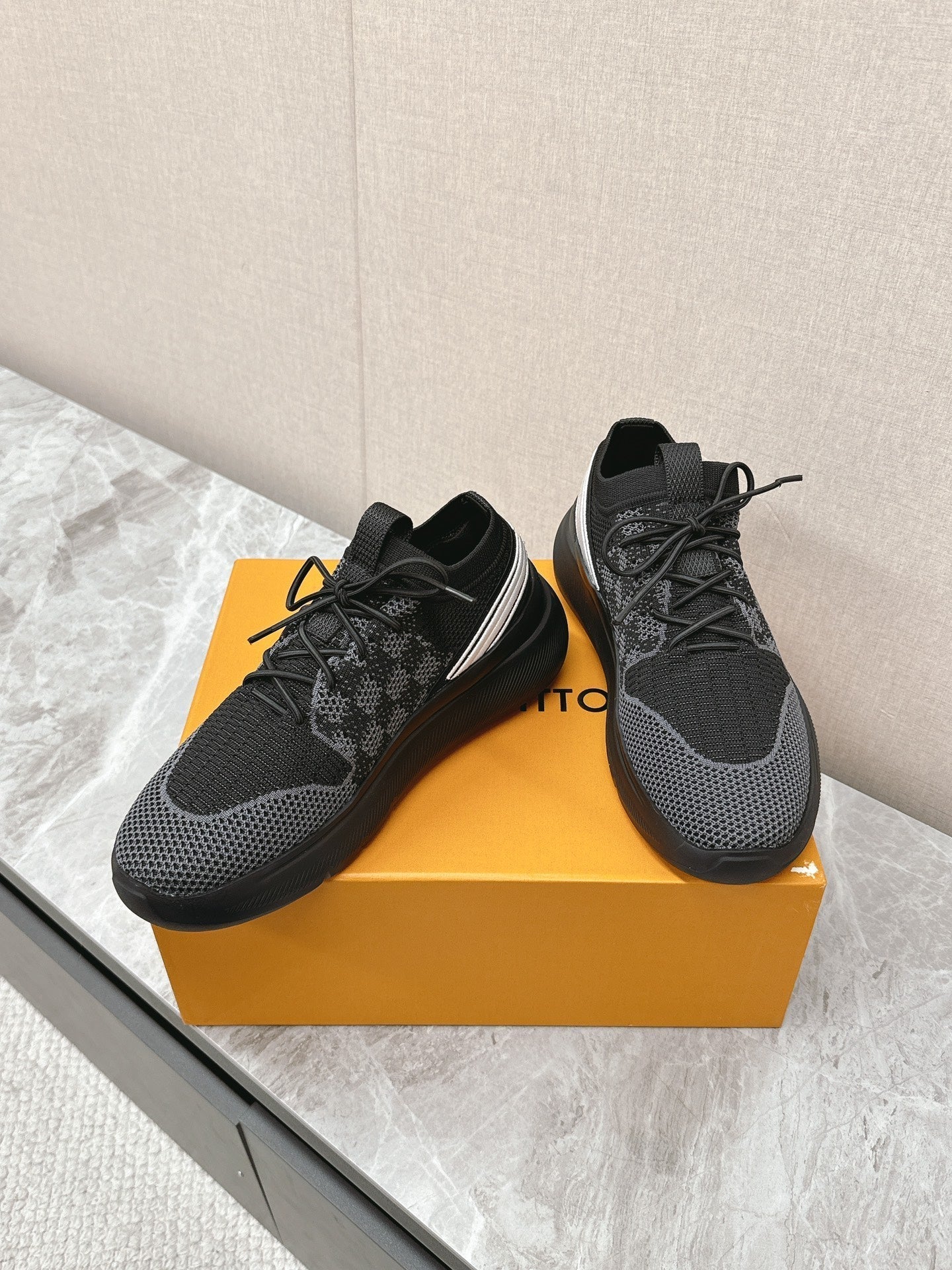 SNEAKERS IN BLACK DAMIER ELASTIC FABRIC - 39