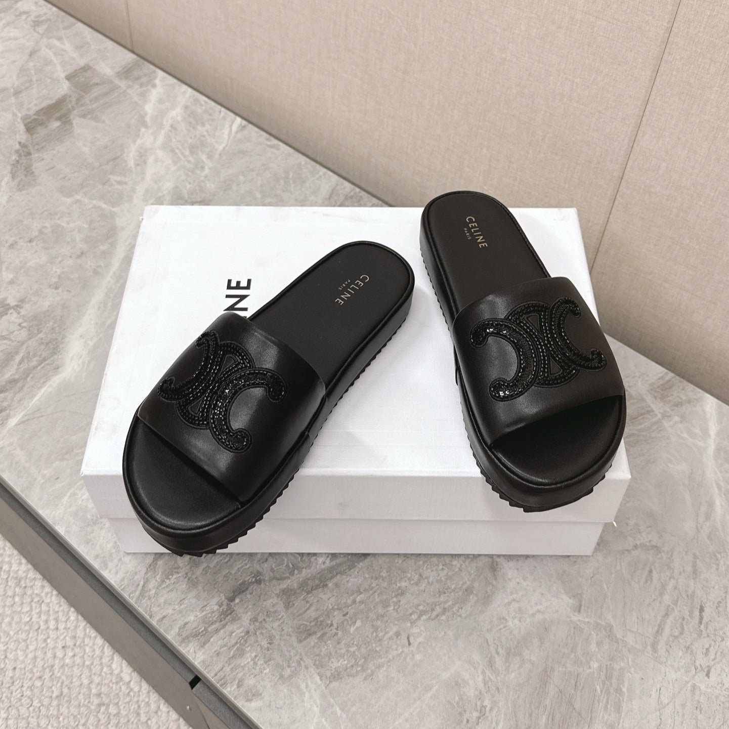 THICK-SOLED SLIDES IN BLACK SMOOTH LAMBSKIN LOGO WITH CRYSTALS - 35