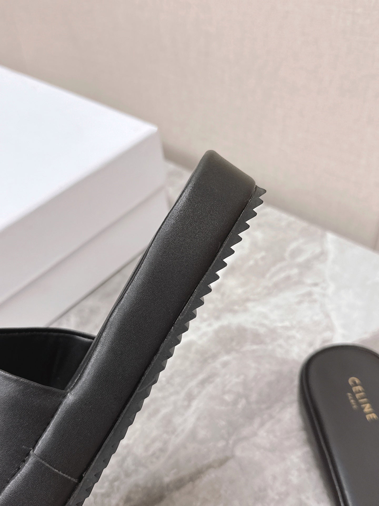 THICK-SOLED SLIDES IN BLACK SMOOTH LAMBSKIN LOGO WITH CRYSTALS - 35
