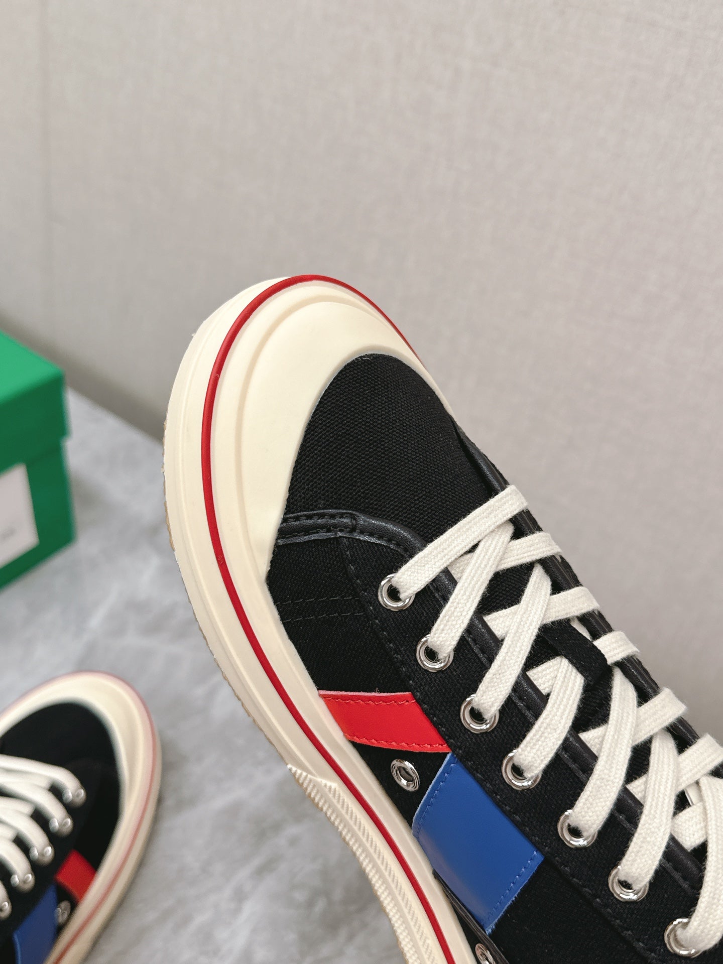 ELIOT SNEAKER IN BLACK MIX BLUE AND RED CANVAS AND CALFSKIN - 35