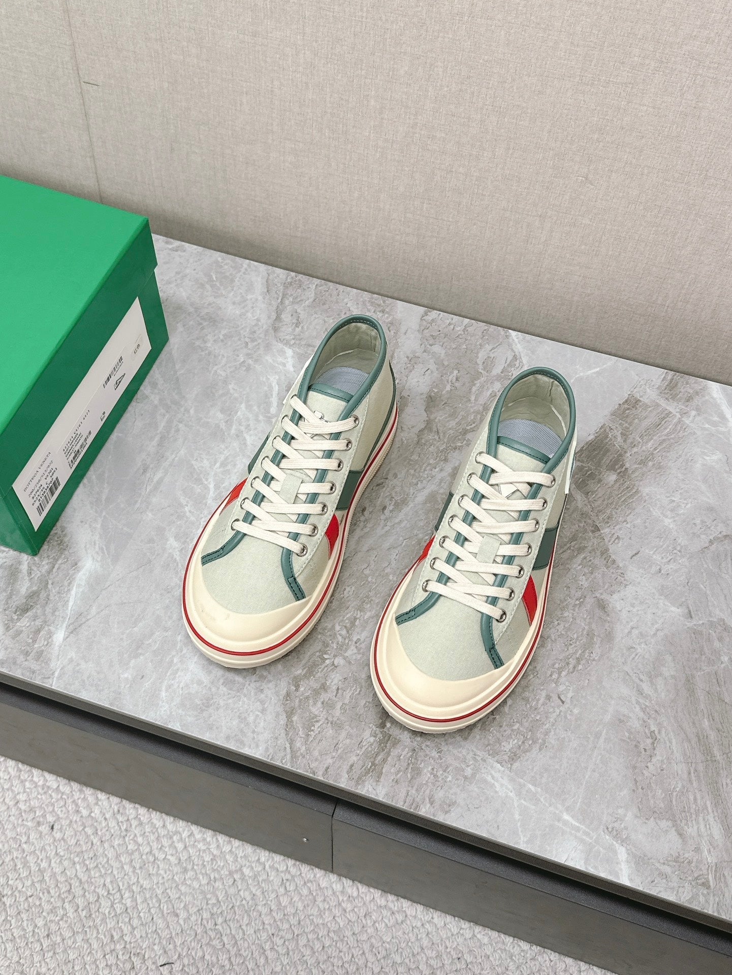 ELIOT SNEAKER IN GREEN PASTEL CANVAS AND CALFSKIN - 35
