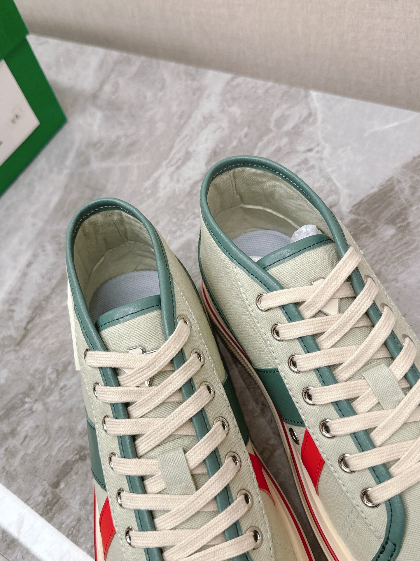 ELIOT SNEAKER IN GREEN PASTEL CANVAS AND CALFSKIN - 35