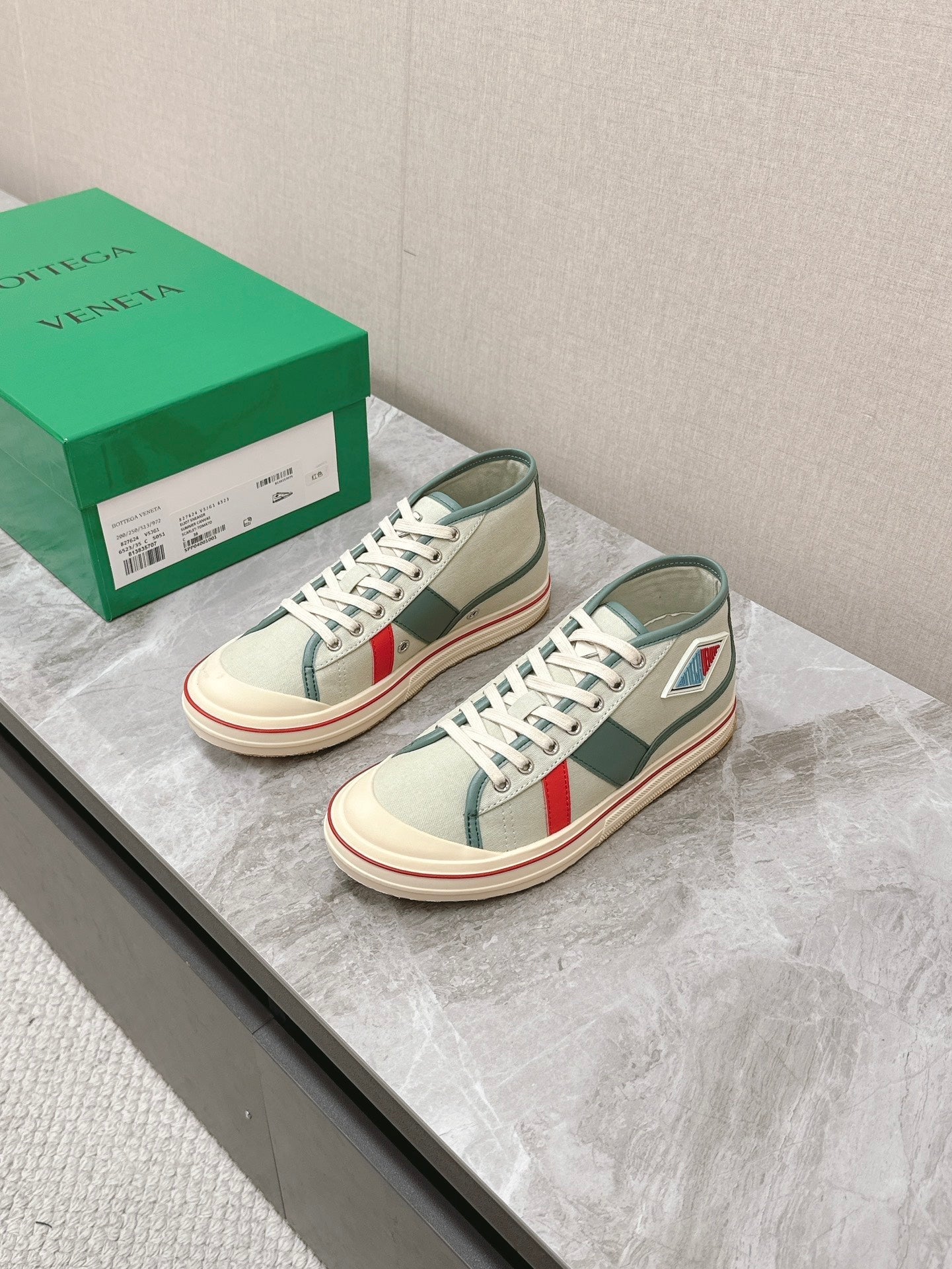 ELIOT SNEAKER IN GREEN PASTEL CANVAS AND CALFSKIN - 35