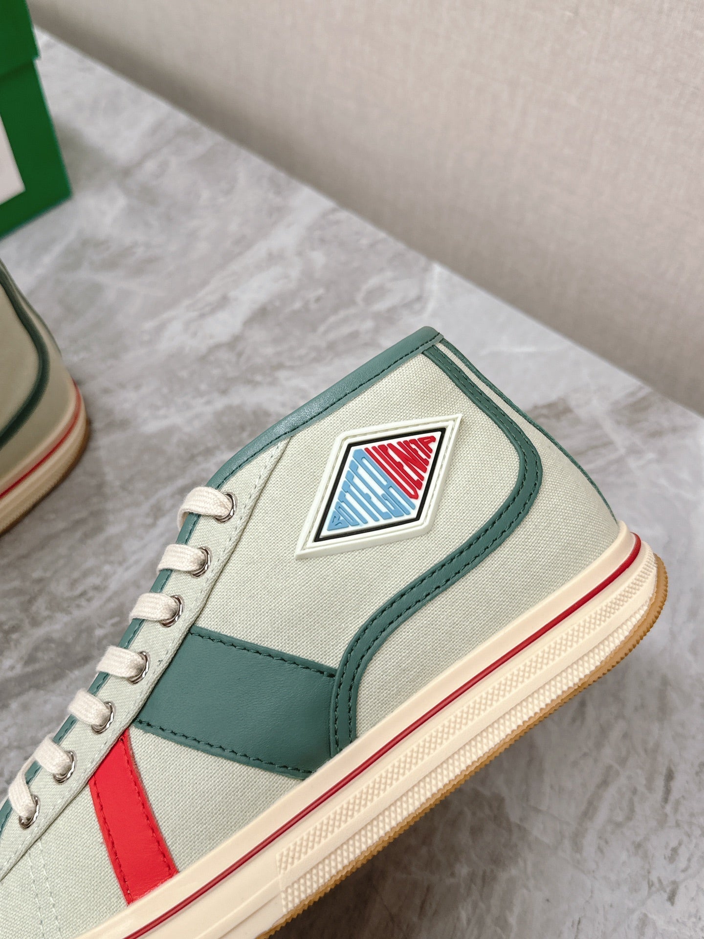ELIOT SNEAKER IN GREEN PASTEL CANVAS AND CALFSKIN - 35