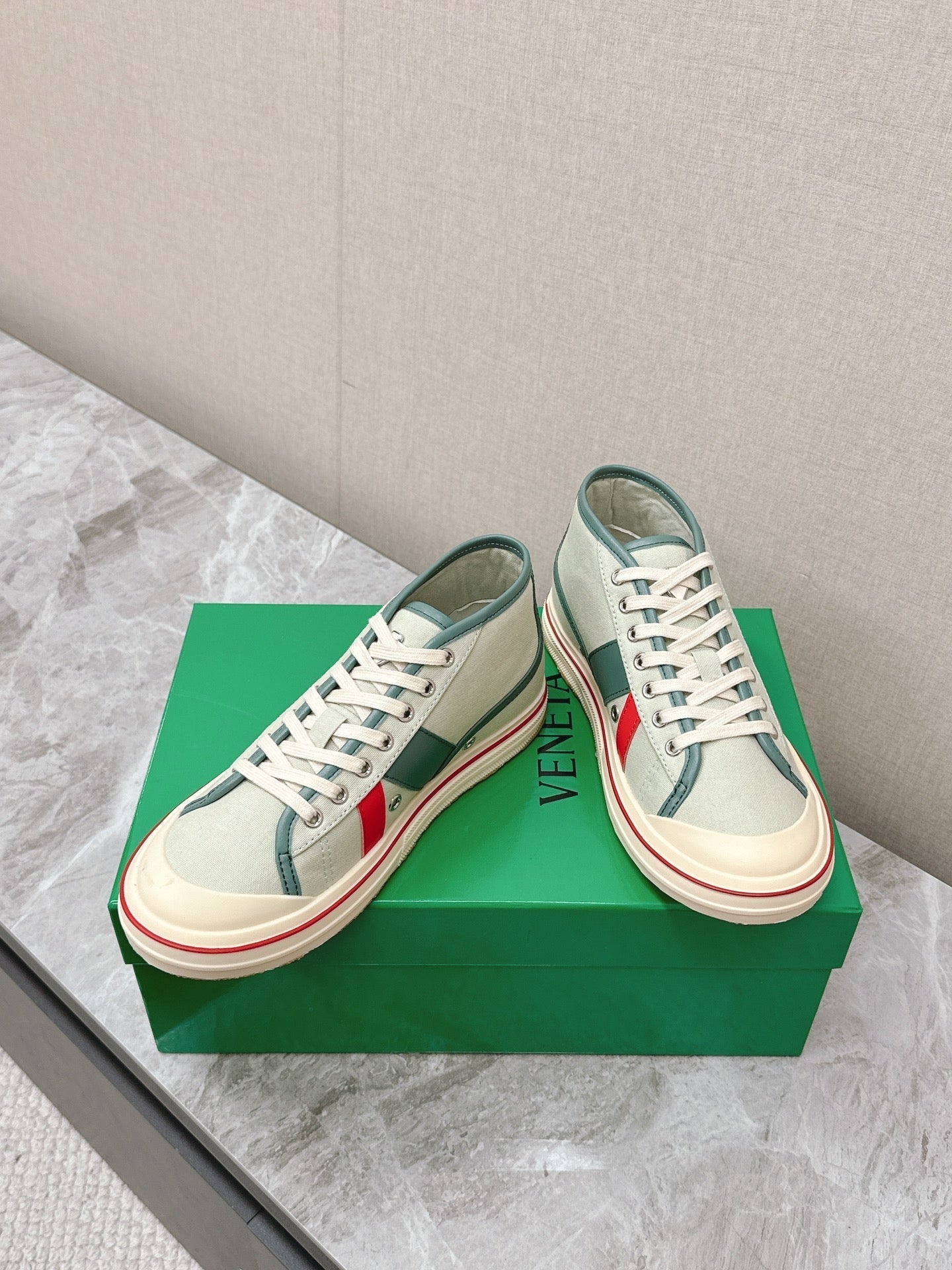 ELIOT SNEAKER IN GREEN PASTEL CANVAS AND CALFSKIN - 35
