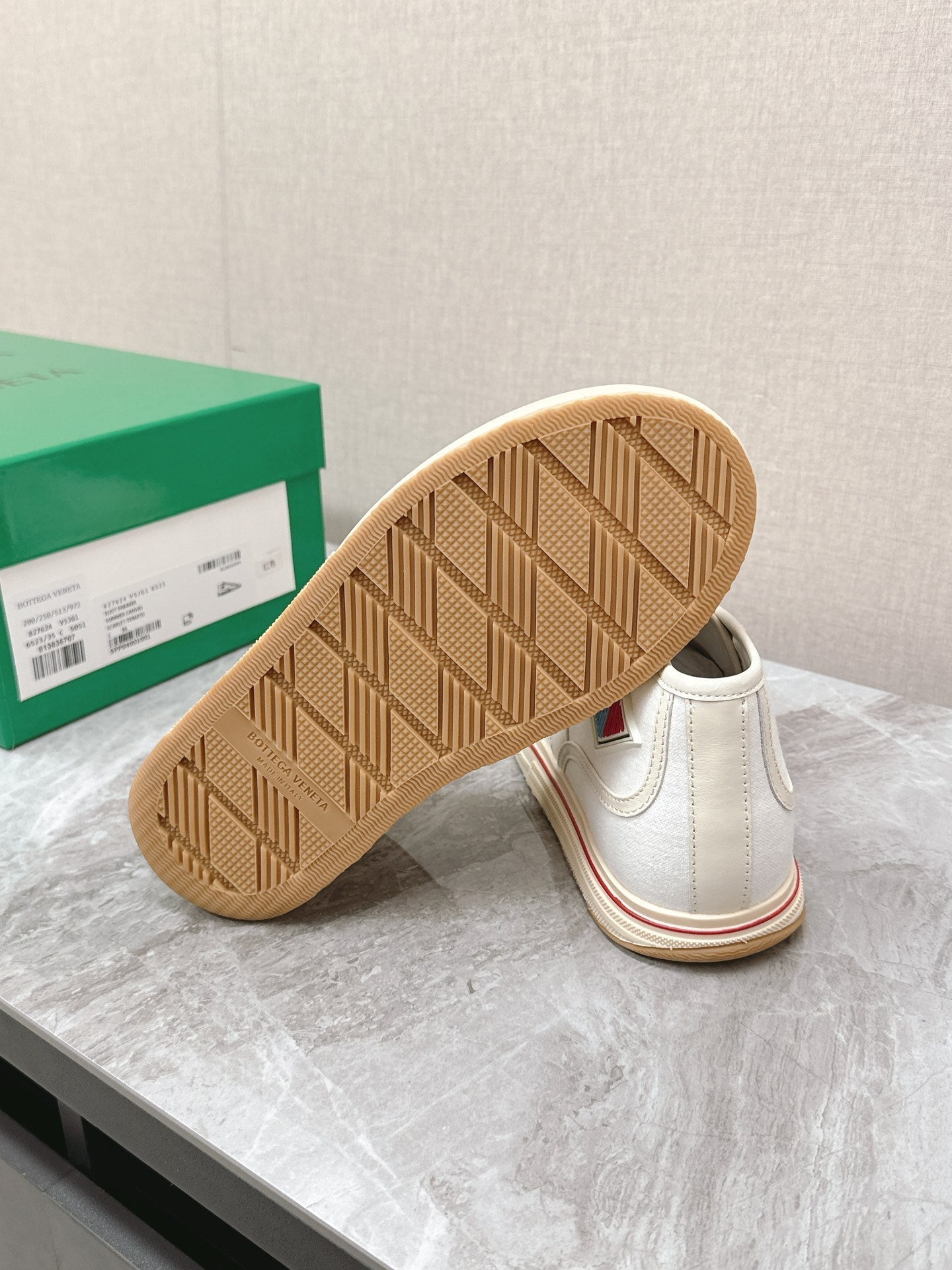 ELIOT SNEAKER IN WHITE MIX CHERRY RED CANVAS AND CALFSKIN - 35